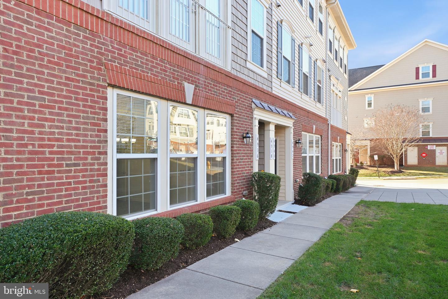 4936 DANE RIDGE CIR, WOODBRIDGE, Virginia 22193, 3 Bedrooms Bedrooms, ,2 BathroomsBathrooms,Residential,For sale,4936 DANE RIDGE CIR,VAPW2108624 MLS # VAPW2108624 4936 DANE RIDGE CIR, WOODBRIDGE, Virginia 22193, 3 Bedrooms Bedrooms, ,2 BathroomsBathrooms,Residential,For sale,4936 DANE RIDGE CIR,VAPW2108624 MLS # VAPW2108624