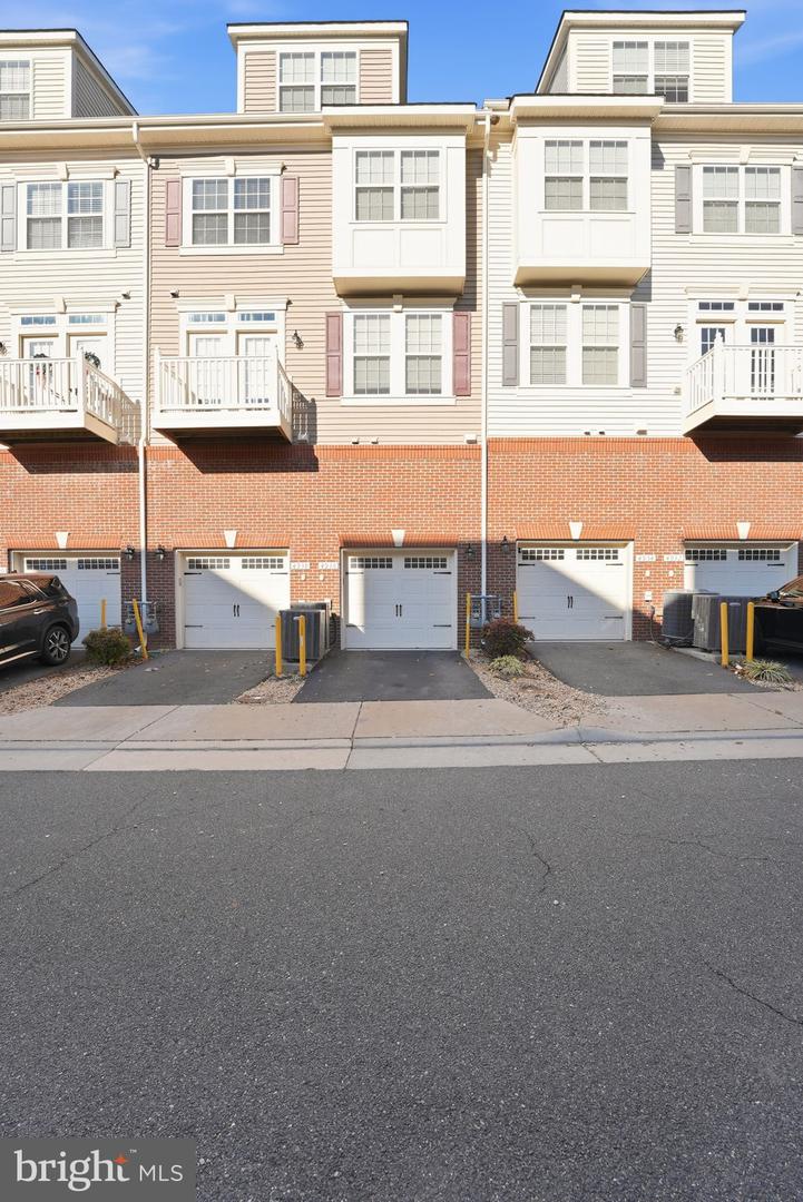 4936 DANE RIDGE CIR, WOODBRIDGE, Virginia 22193, 3 Bedrooms Bedrooms, ,2 BathroomsBathrooms,Residential,For sale,4936 DANE RIDGE CIR,VAPW2108624 MLS # VAPW2108624 4936 DANE RIDGE CIR, WOODBRIDGE, Virginia 22193, 3 Bedrooms Bedrooms, ,2 BathroomsBathrooms,Residential,For sale,4936 DANE RIDGE CIR,VAPW2108624 MLS # VAPW2108624