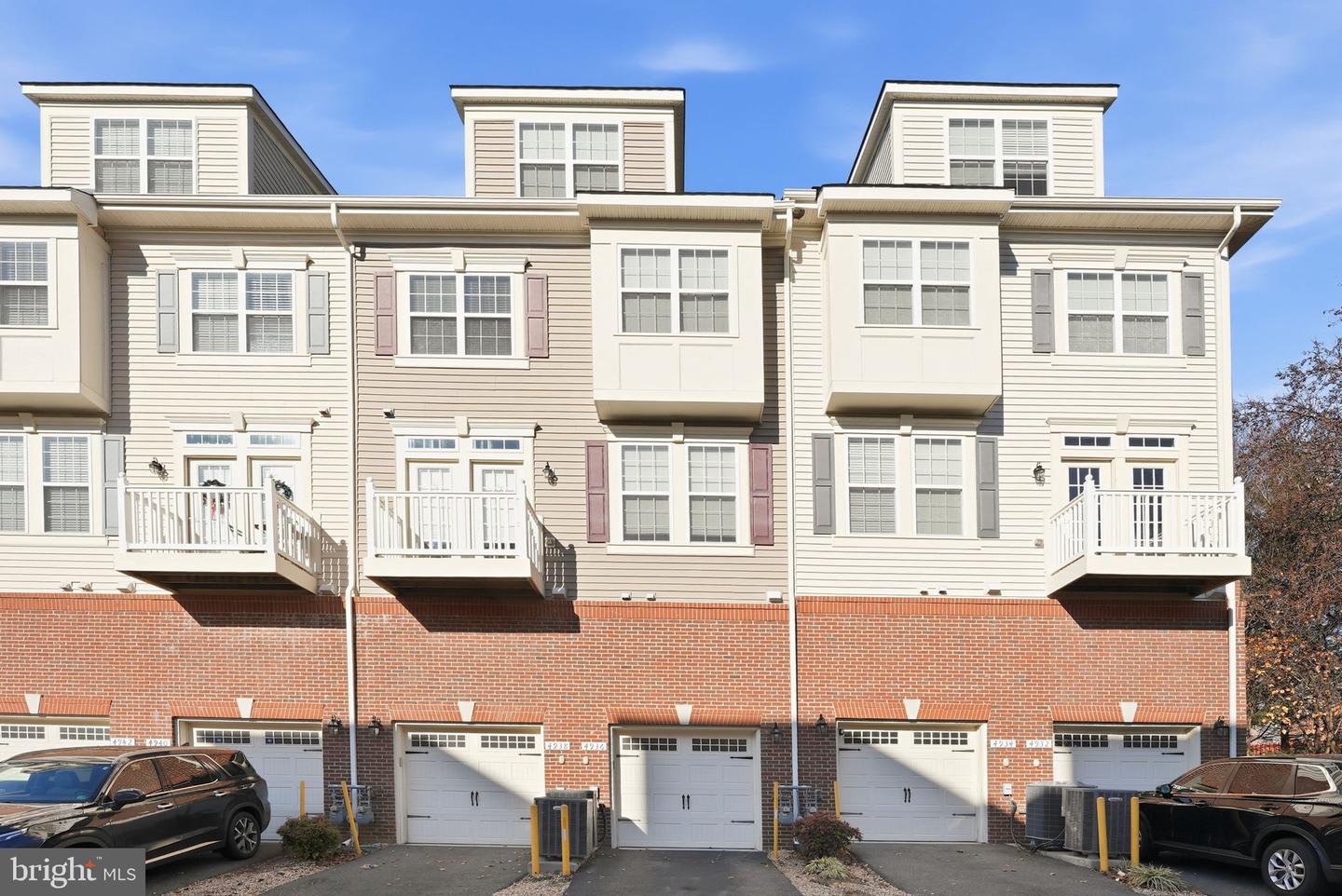 4936 DANE RIDGE CIR, WOODBRIDGE, Virginia 22193, 3 Bedrooms Bedrooms, ,2 BathroomsBathrooms,Residential,For sale,4936 DANE RIDGE CIR,VAPW2108624 MLS # VAPW2108624 4936 DANE RIDGE CIR, WOODBRIDGE, Virginia 22193, 3 Bedrooms Bedrooms, ,2 BathroomsBathrooms,Residential,For sale,4936 DANE RIDGE CIR,VAPW2108624 MLS # VAPW2108624