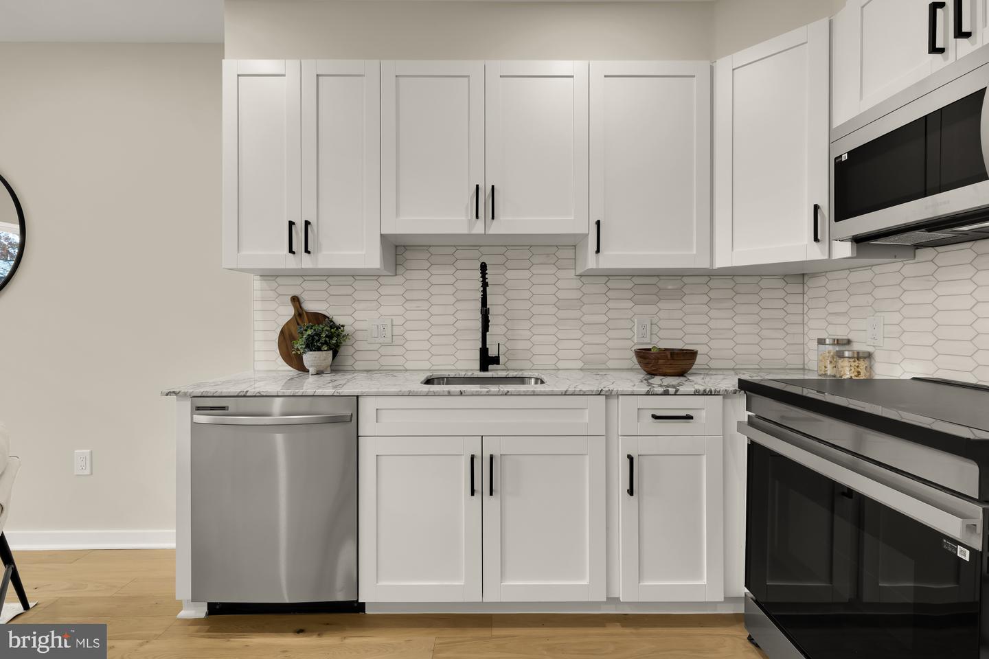 2606 41ST ST NW #6, WASHINGTON, District Of Columbia 20007, 2 Bedrooms Bedrooms, ,2 BathroomsBathrooms,Residential,For sale,2606 41ST ST NW #6,DCDC2233852 MLS # DCDC2233852