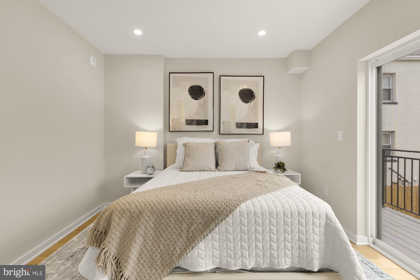 2606 41ST ST NW #6, WASHINGTON, District Of Columbia 20007, 2 Bedrooms Bedrooms, ,2 BathroomsBathrooms,Residential,For sale,2606 41ST ST NW #6,DCDC2233852 MLS # DCDC2233852