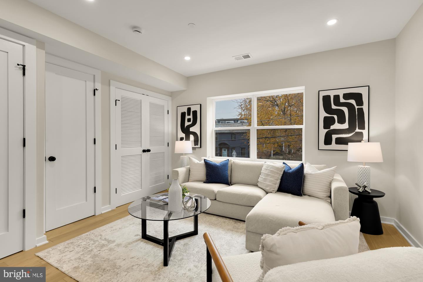 2606 41ST ST NW #6, WASHINGTON, District Of Columbia 20007, 2 Bedrooms Bedrooms, ,2 BathroomsBathrooms,Residential,For sale,2606 41ST ST NW #6,DCDC2233852 MLS # DCDC2233852