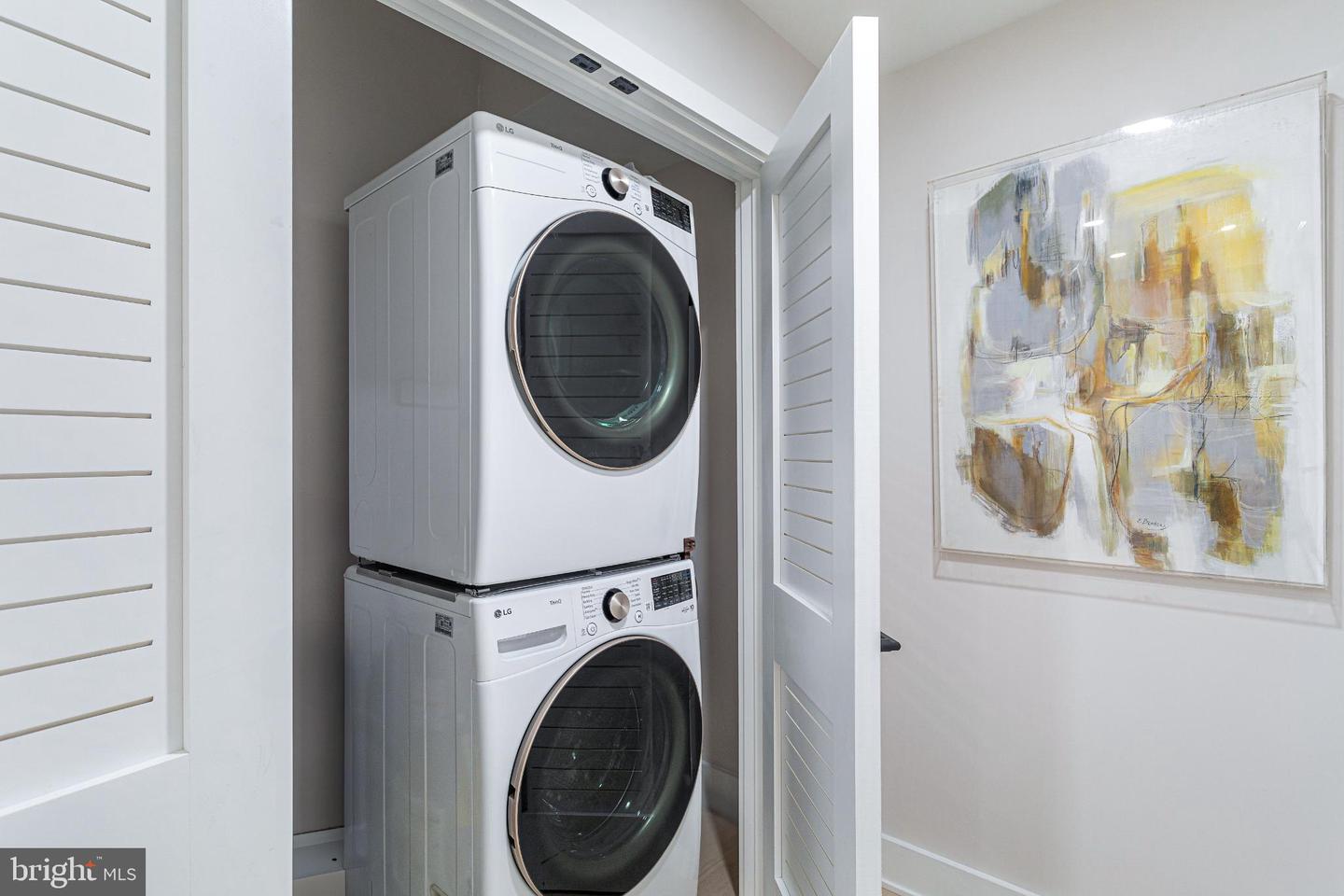 1516 EAST CAPITOL ST NE #C, WASHINGTON, District Of Columbia 20003, 1 Bedroom Bedrooms, ,1 BathroomBathrooms,Residential,For sale,1516 EAST CAPITOL ST NE #C,DCDC2233866 MLS # DCDC2233866