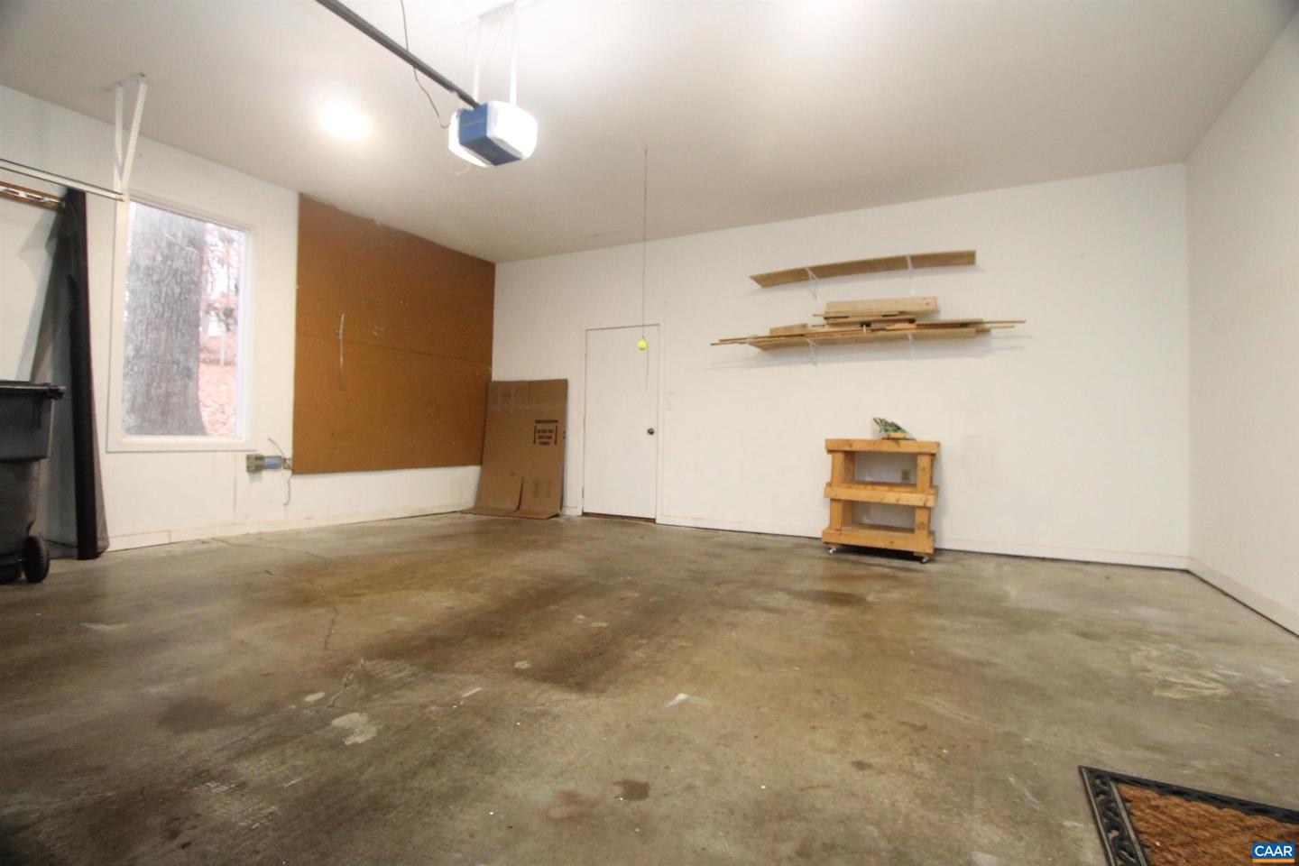 50 LYNNWOOD LN, CHARLOTTESVILLE, Virginia 22901, 5 Bedrooms Bedrooms, ,3 BathroomsBathrooms,Residential,For sale,50 LYNNWOOD LN,671608 MLS # 671608