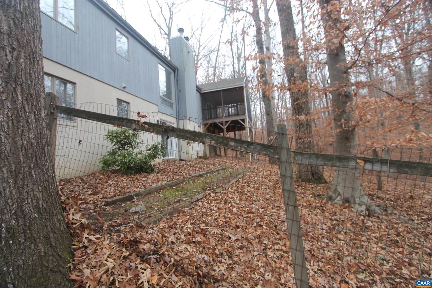 50 LYNNWOOD LN, CHARLOTTESVILLE, Virginia 22901, 5 Bedrooms Bedrooms, ,3 BathroomsBathrooms,Residential,For sale,50 LYNNWOOD LN,671608 MLS # 671608