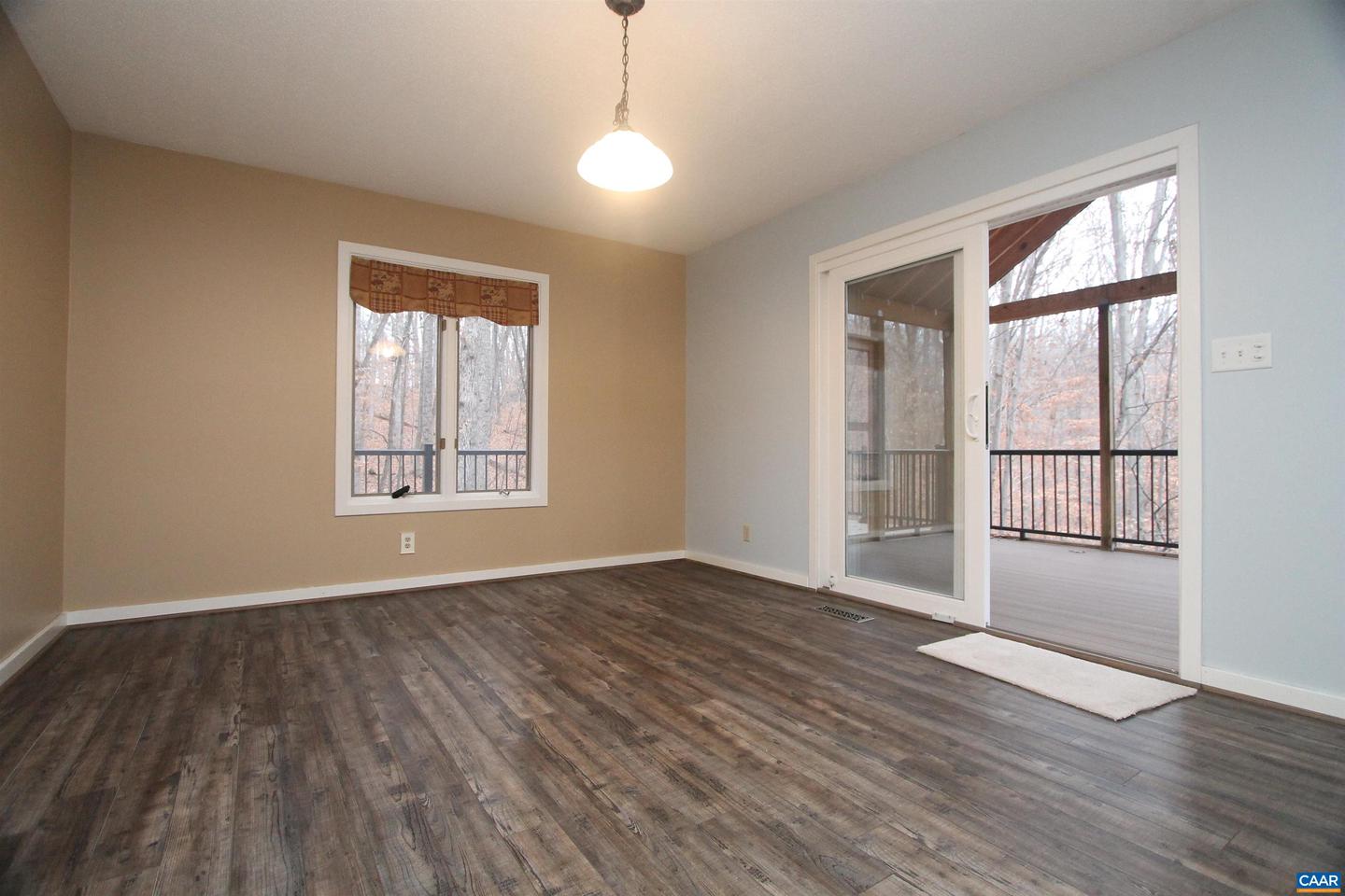 50 LYNNWOOD LN, CHARLOTTESVILLE, Virginia 22901, 5 Bedrooms Bedrooms, ,3 BathroomsBathrooms,Residential,For sale,50 LYNNWOOD LN,671608 MLS # 671608