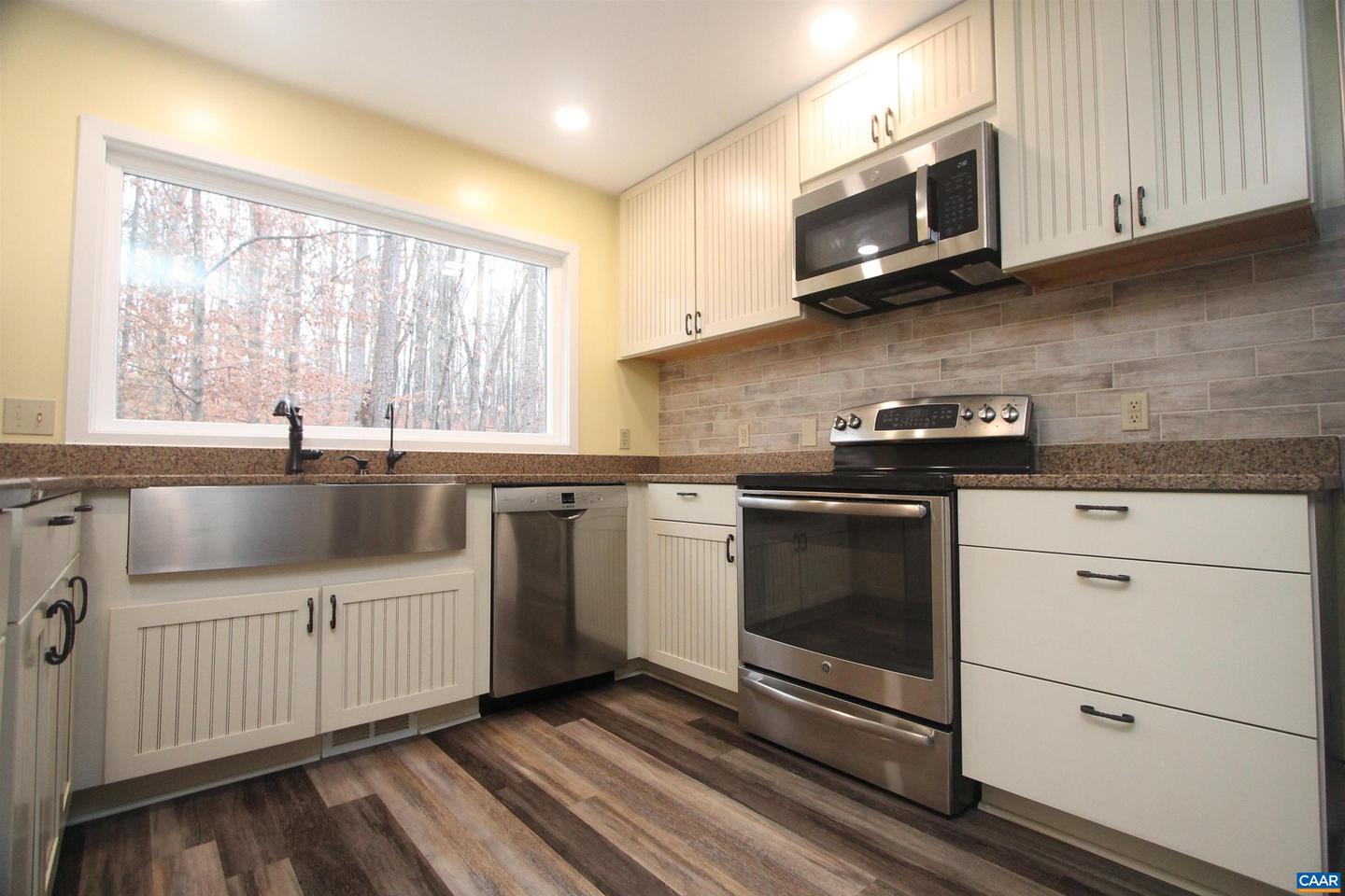 50 LYNNWOOD LN, CHARLOTTESVILLE, Virginia 22901, 5 Bedrooms Bedrooms, ,3 BathroomsBathrooms,Residential,For sale,50 LYNNWOOD LN,671608 MLS # 671608