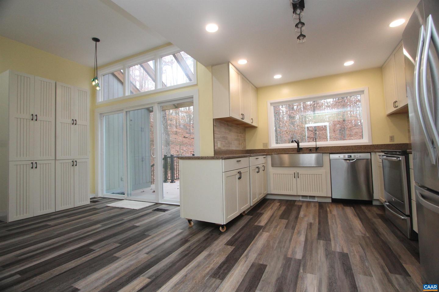 50 LYNNWOOD LN, CHARLOTTESVILLE, Virginia 22901, 5 Bedrooms Bedrooms, ,3 BathroomsBathrooms,Residential,For sale,50 LYNNWOOD LN,671608 MLS # 671608