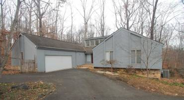 50 LYNNWOOD LN, CHARLOTTESVILLE, Virginia 22901, 5 Bedrooms Bedrooms, ,3 BathroomsBathrooms,Residential,For sale,50 LYNNWOOD LN,671608 MLS # 671608