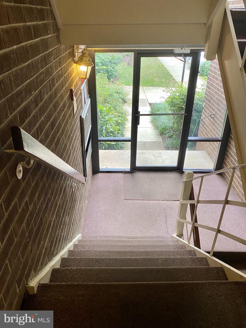 1552 NORTHGATE SQ #12B, RESTON, Virginia 20190, 2 Bedrooms Bedrooms, ,1 BathroomBathrooms,Residential,For sale,1552 NORTHGATE SQ #12B,VAFX2240626 MLS # VAFX2240626