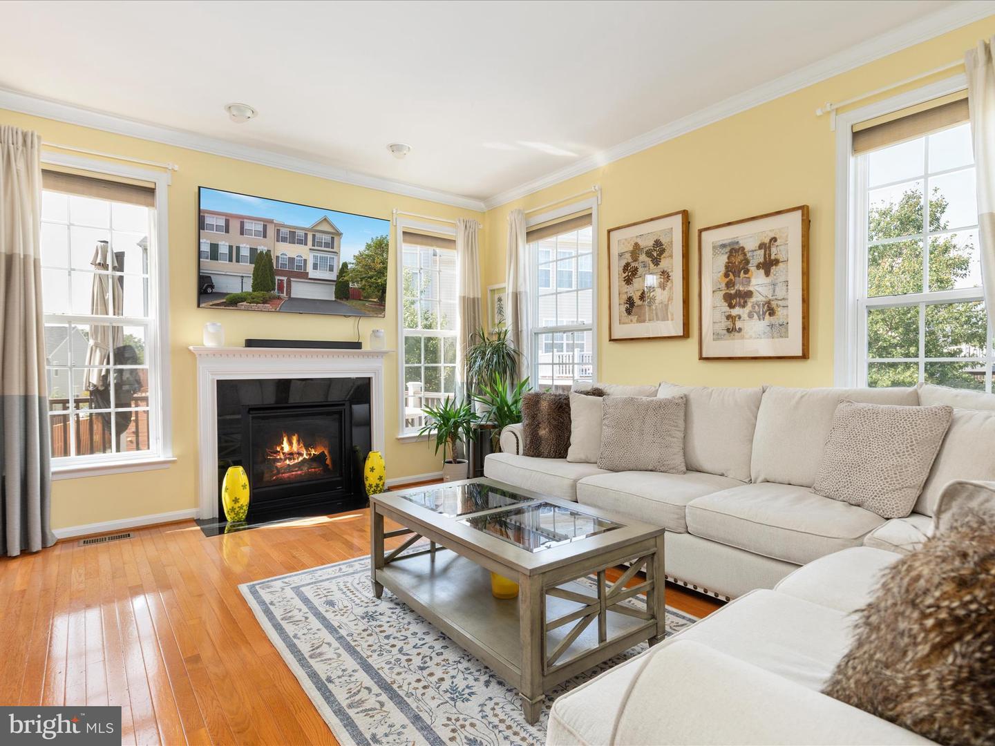 2433 BATTERY HILL CIR, WOODBRIDGE, Virginia 22191, 4 Bedrooms Bedrooms, 8 Rooms Rooms,3 BathroomsBathrooms,Residential,For sale,2433 BATTERY HILL CIR,VAPW2101840 MLS # VAPW2101840