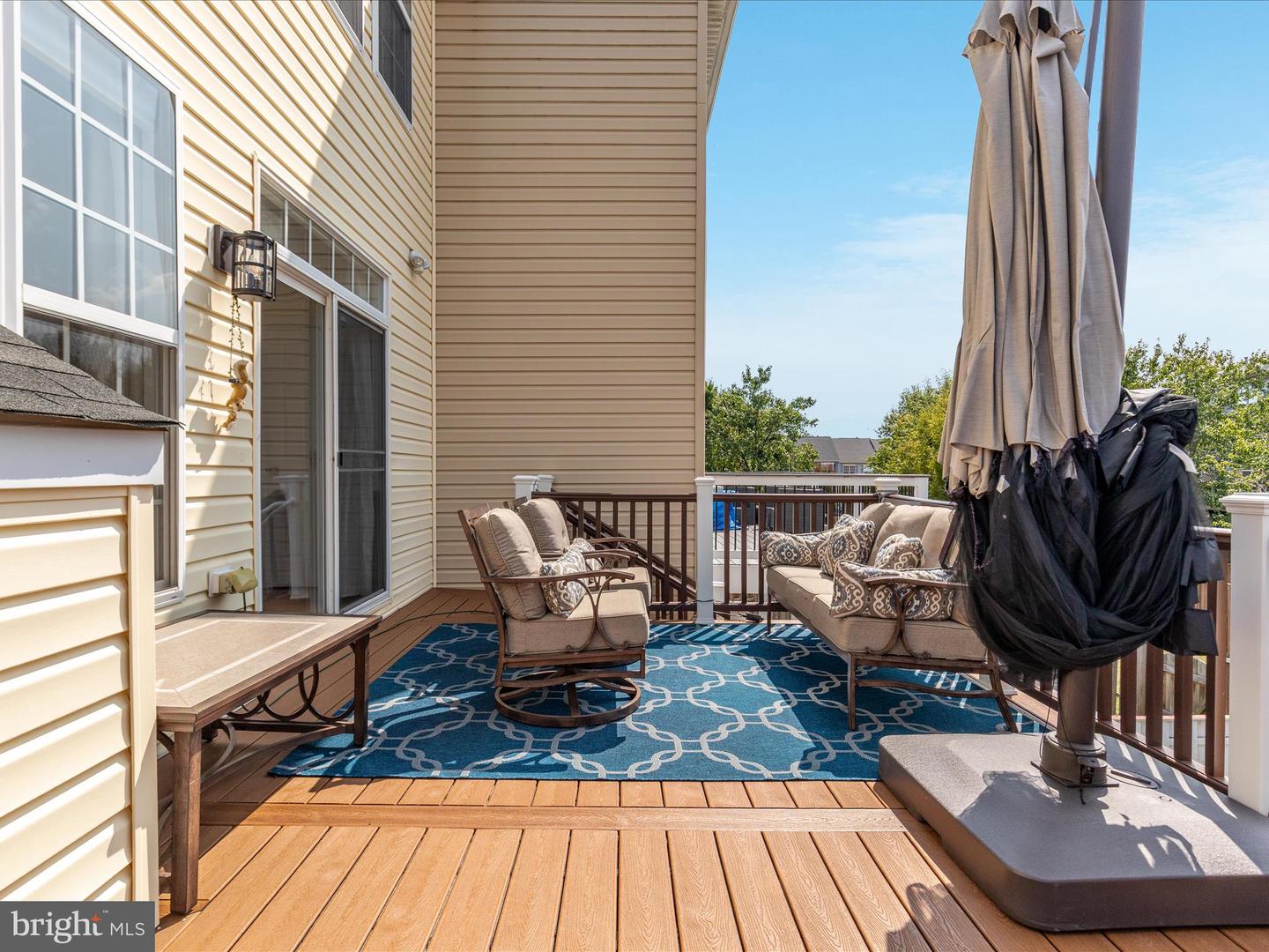 2433 BATTERY HILL CIR, WOODBRIDGE, Virginia 22191, 4 Bedrooms Bedrooms, 8 Rooms Rooms,3 BathroomsBathrooms,Residential,For sale,2433 BATTERY HILL CIR,VAPW2101840 MLS # VAPW2101840