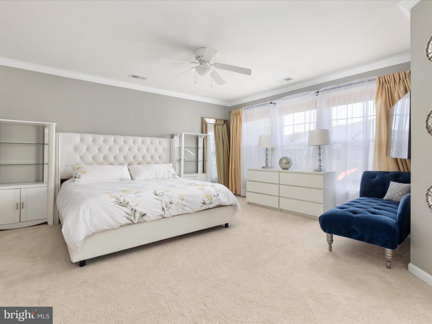 2433 BATTERY HILL CIR, WOODBRIDGE, Virginia 22191, 4 Bedrooms Bedrooms, 8 Rooms Rooms,3 BathroomsBathrooms,Residential,For sale,2433 BATTERY HILL CIR,VAPW2101840 MLS # VAPW2101840