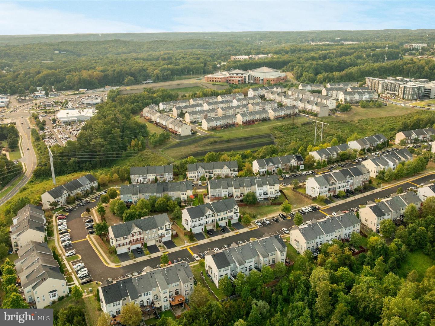 2433 BATTERY HILL CIR, WOODBRIDGE, Virginia 22191, 4 Bedrooms Bedrooms, 8 Rooms Rooms,3 BathroomsBathrooms,Residential,For sale,2433 BATTERY HILL CIR,VAPW2101840 MLS # VAPW2101840