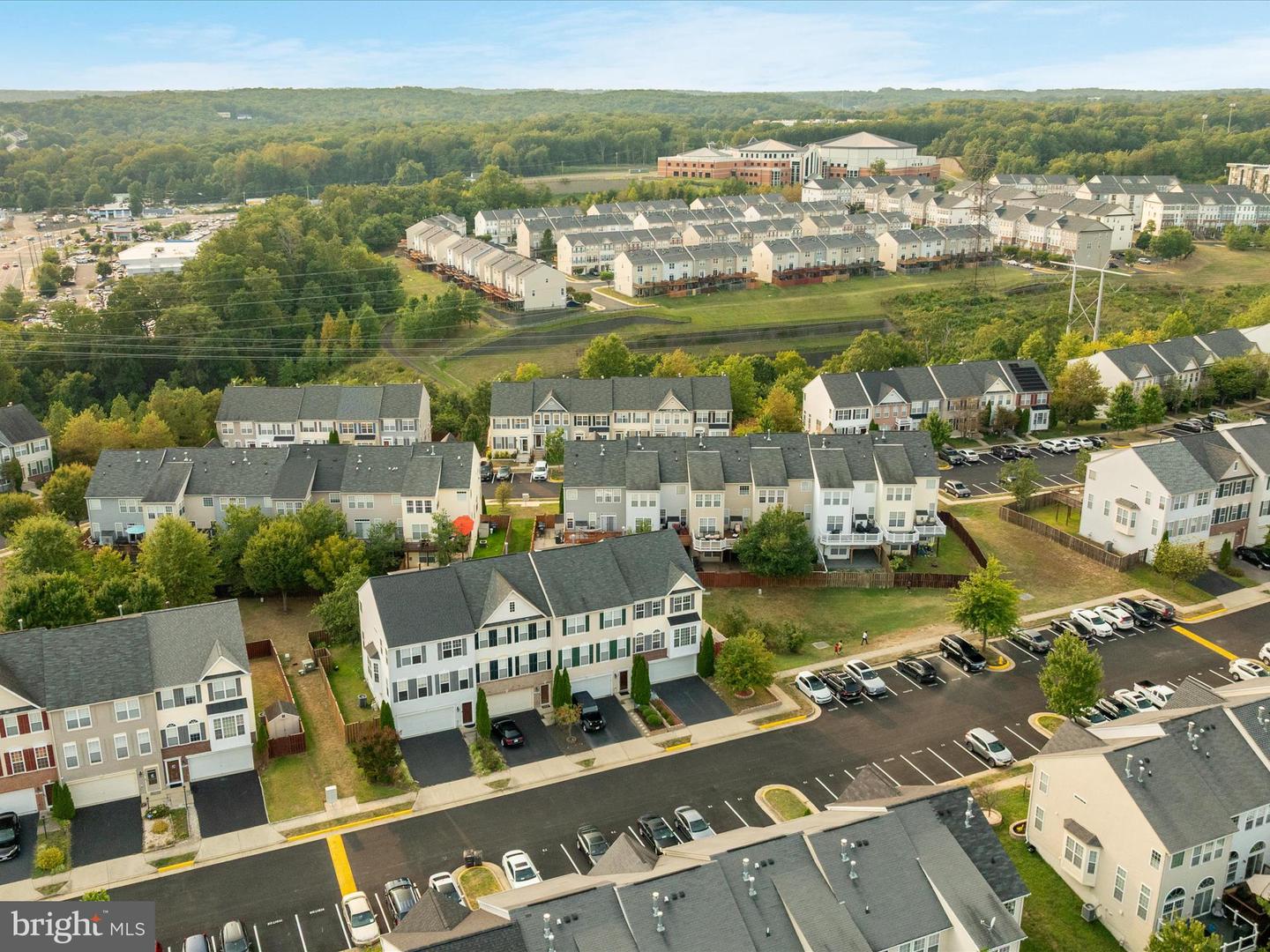 2433 BATTERY HILL CIR, WOODBRIDGE, Virginia 22191, 4 Bedrooms Bedrooms, 8 Rooms Rooms,3 BathroomsBathrooms,Residential,For sale,2433 BATTERY HILL CIR,VAPW2101840 MLS # VAPW2101840