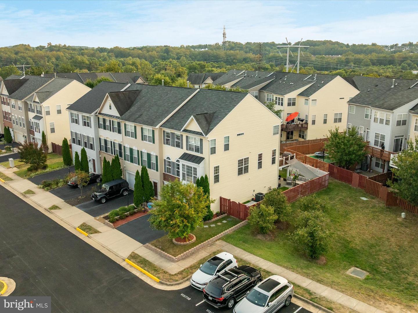 2433 BATTERY HILL CIR, WOODBRIDGE, Virginia 22191, 4 Bedrooms Bedrooms, 8 Rooms Rooms,3 BathroomsBathrooms,Residential,For sale,2433 BATTERY HILL CIR,VAPW2101840 MLS # VAPW2101840