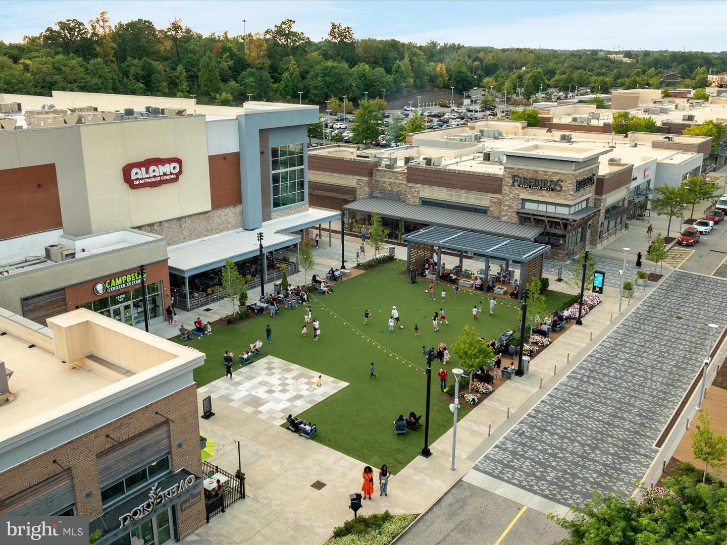 2433 BATTERY HILL CIR, WOODBRIDGE, Virginia 22191, 4 Bedrooms Bedrooms, 8 Rooms Rooms,3 BathroomsBathrooms,Residential,For sale,2433 BATTERY HILL CIR,VAPW2101840 MLS # VAPW2101840