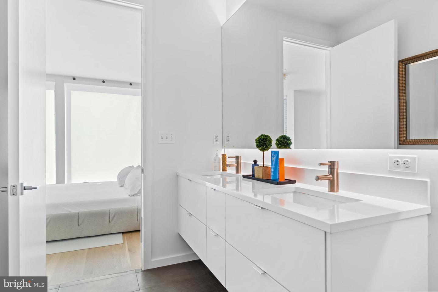 1202 T ST NW #1, WASHINGTON, District Of Columbia 20009, 2 Bedrooms Bedrooms, ,2 BathroomsBathrooms,Residential,For sale,1202 T ST NW #1,DCDC2221642 MLS # DCDC2221642