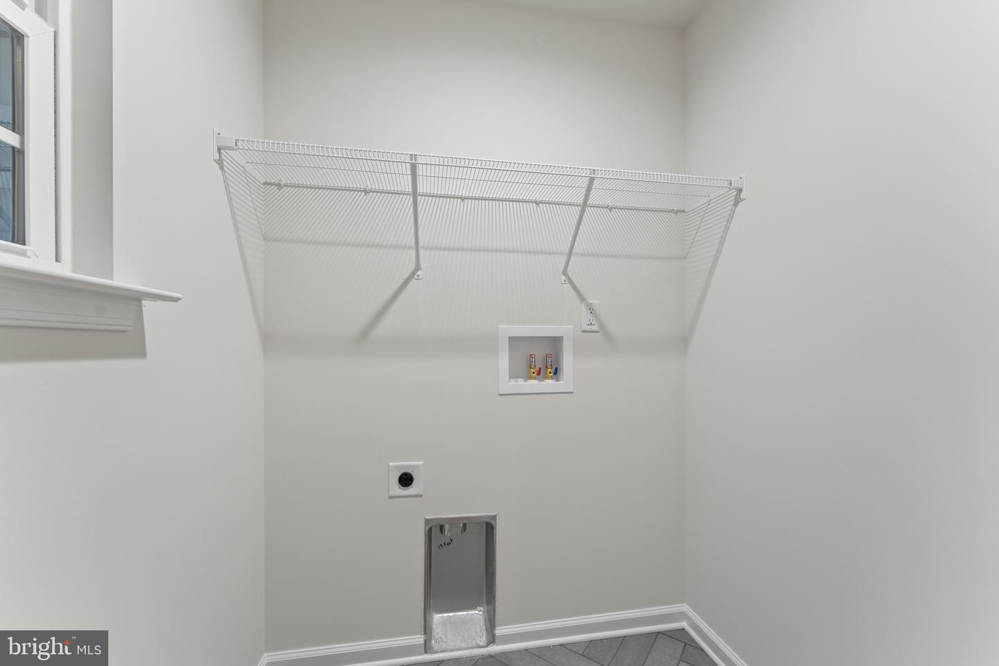 5804 DOGWOOD TREE LN, MINERAL, Virginia 23117, 5 Bedrooms Bedrooms, ,3 BathroomsBathrooms,Residential,For sale,5804 DOGWOOD TREE LN,VASP2036416 MLS # VASP2036416