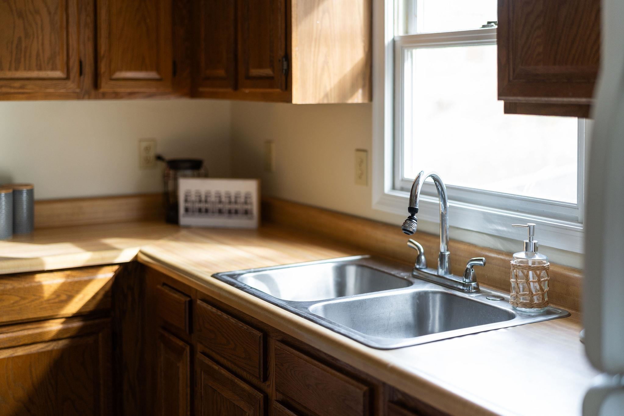 320 S WINCHESTER AVE, WAYNESBORO, Virginia 22980, 3 Bedrooms Bedrooms, ,1 BathroomBathrooms,Residential,320 S WINCHESTER AVE,671624 MLS # 671624 320 S WINCHESTER AVE, WAYNESBORO, Virginia 22980, 3 Bedrooms Bedrooms, ,1 BathroomBathrooms,Residential,320 S WINCHESTER AVE,671624 MLS # 671624