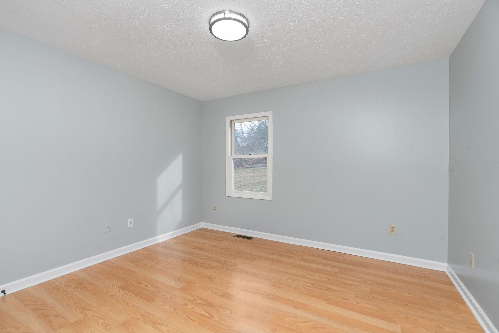 320 S WINCHESTER AVE, WAYNESBORO, Virginia 22980, 3 Bedrooms Bedrooms, ,1 BathroomBathrooms,Residential,320 S WINCHESTER AVE,671624 MLS # 671624 320 S WINCHESTER AVE, WAYNESBORO, Virginia 22980, 3 Bedrooms Bedrooms, ,1 BathroomBathrooms,Residential,320 S WINCHESTER AVE,671624 MLS # 671624