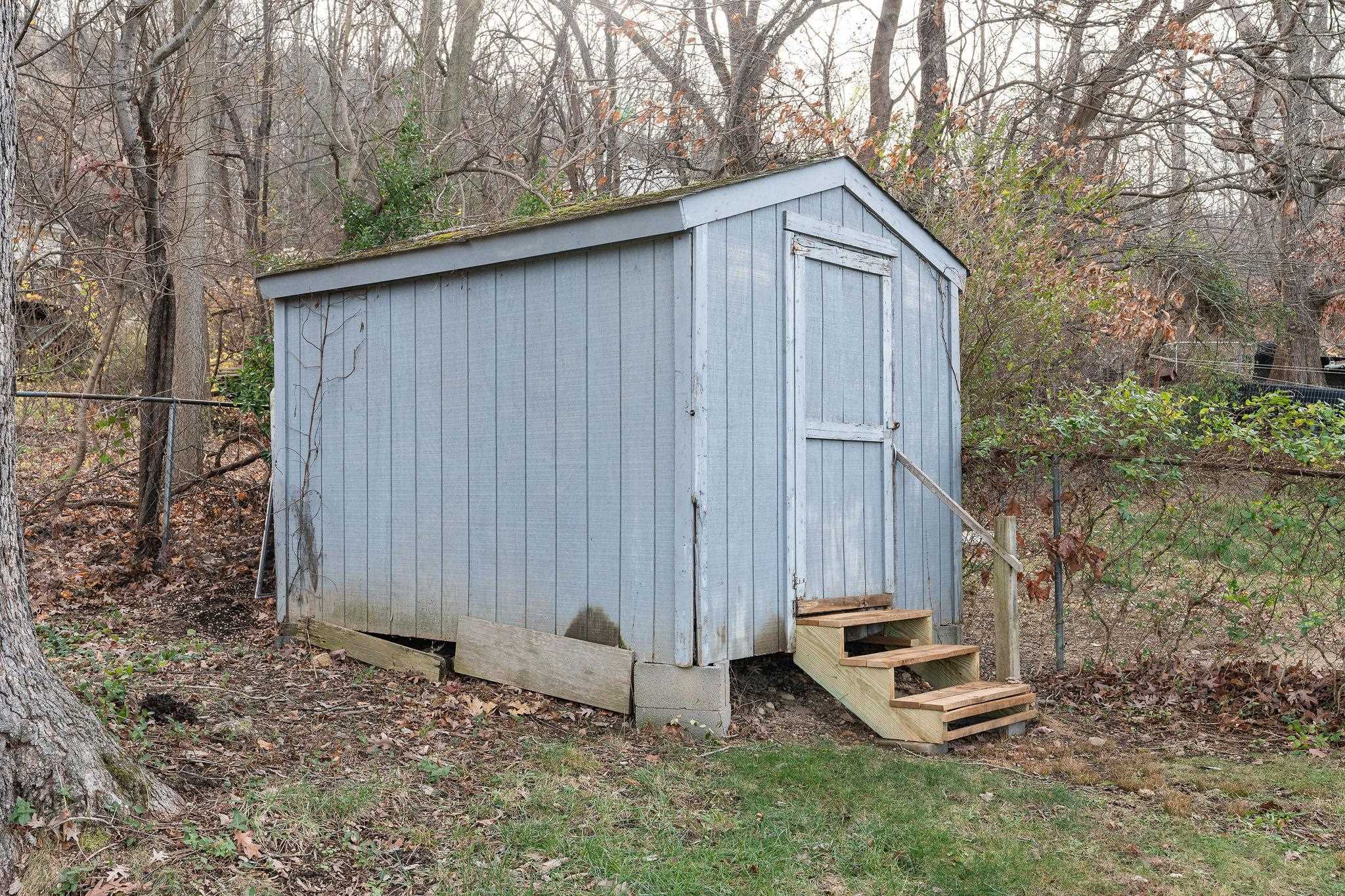 320 S WINCHESTER AVE, WAYNESBORO, Virginia 22980, 3 Bedrooms Bedrooms, ,1 BathroomBathrooms,Residential,320 S WINCHESTER AVE,671624 MLS # 671624 320 S WINCHESTER AVE, WAYNESBORO, Virginia 22980, 3 Bedrooms Bedrooms, ,1 BathroomBathrooms,Residential,320 S WINCHESTER AVE,671624 MLS # 671624