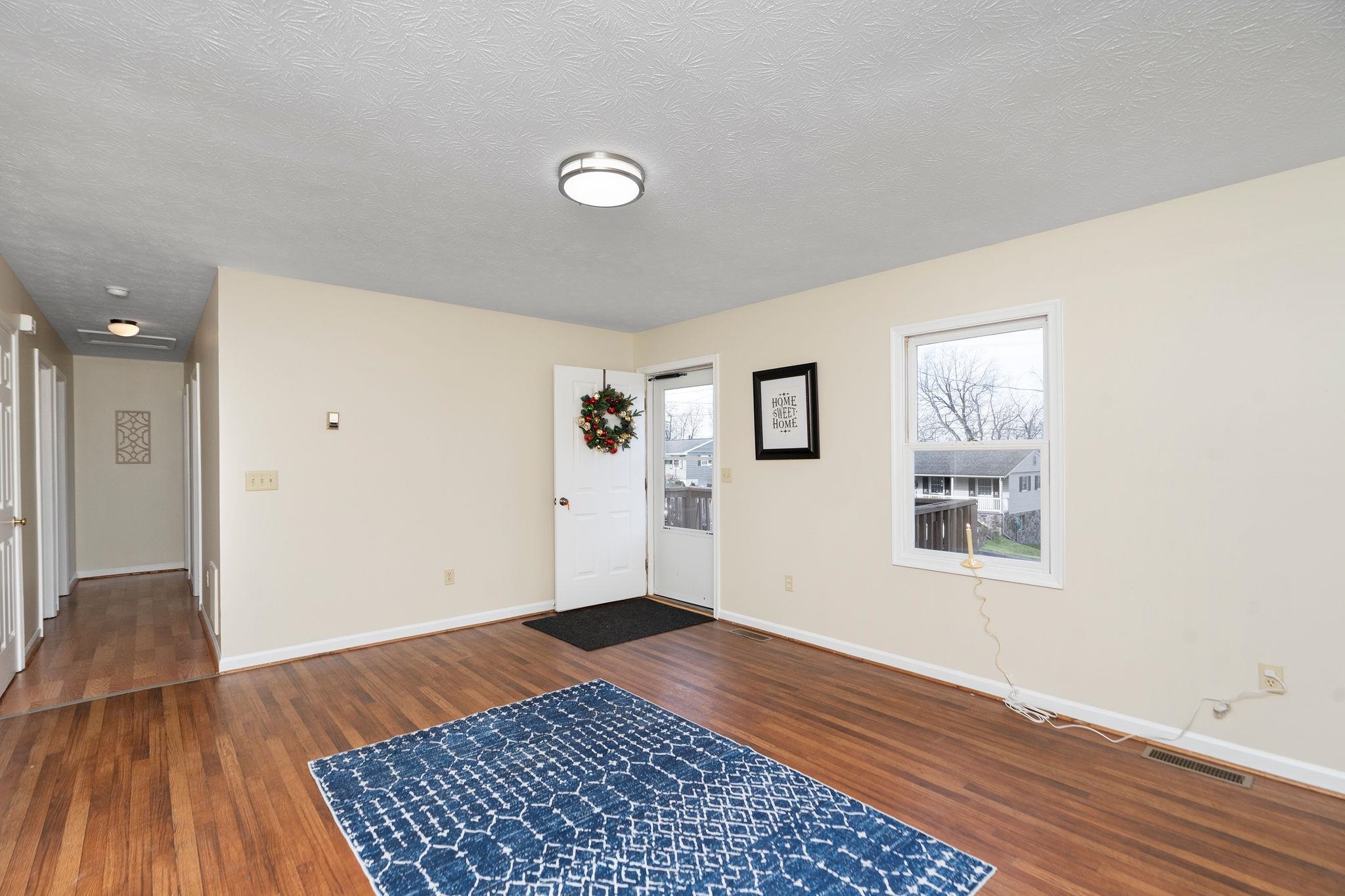 320 S WINCHESTER AVE, WAYNESBORO, Virginia 22980, 3 Bedrooms Bedrooms, ,1 BathroomBathrooms,Residential,320 S WINCHESTER AVE,671624 MLS # 671624 320 S WINCHESTER AVE, WAYNESBORO, Virginia 22980, 3 Bedrooms Bedrooms, ,1 BathroomBathrooms,Residential,320 S WINCHESTER AVE,671624 MLS # 671624