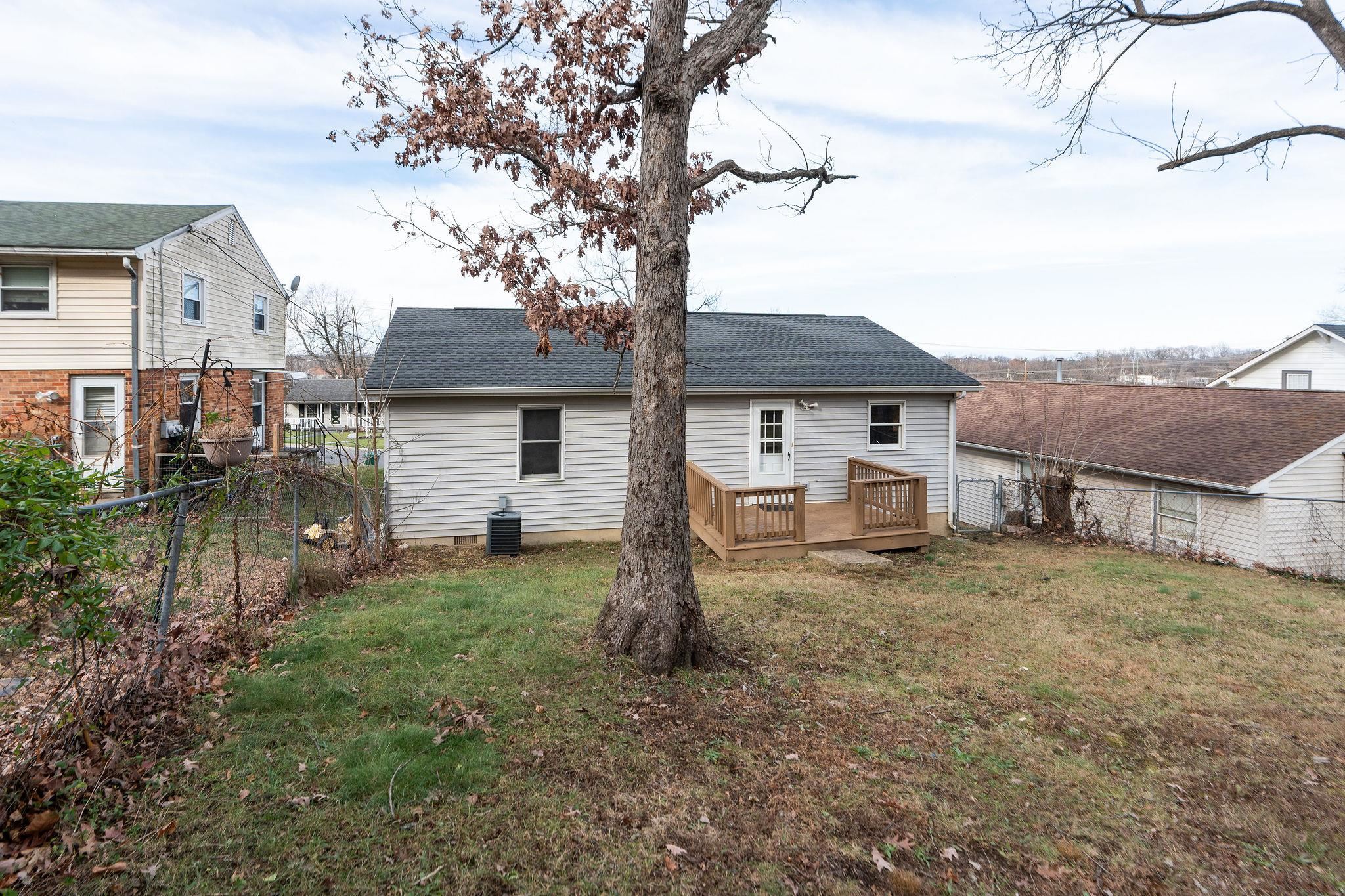 320 S WINCHESTER AVE, WAYNESBORO, Virginia 22980, 3 Bedrooms Bedrooms, ,1 BathroomBathrooms,Residential,320 S WINCHESTER AVE,671624 MLS # 671624 320 S WINCHESTER AVE, WAYNESBORO, Virginia 22980, 3 Bedrooms Bedrooms, ,1 BathroomBathrooms,Residential,320 S WINCHESTER AVE,671624 MLS # 671624