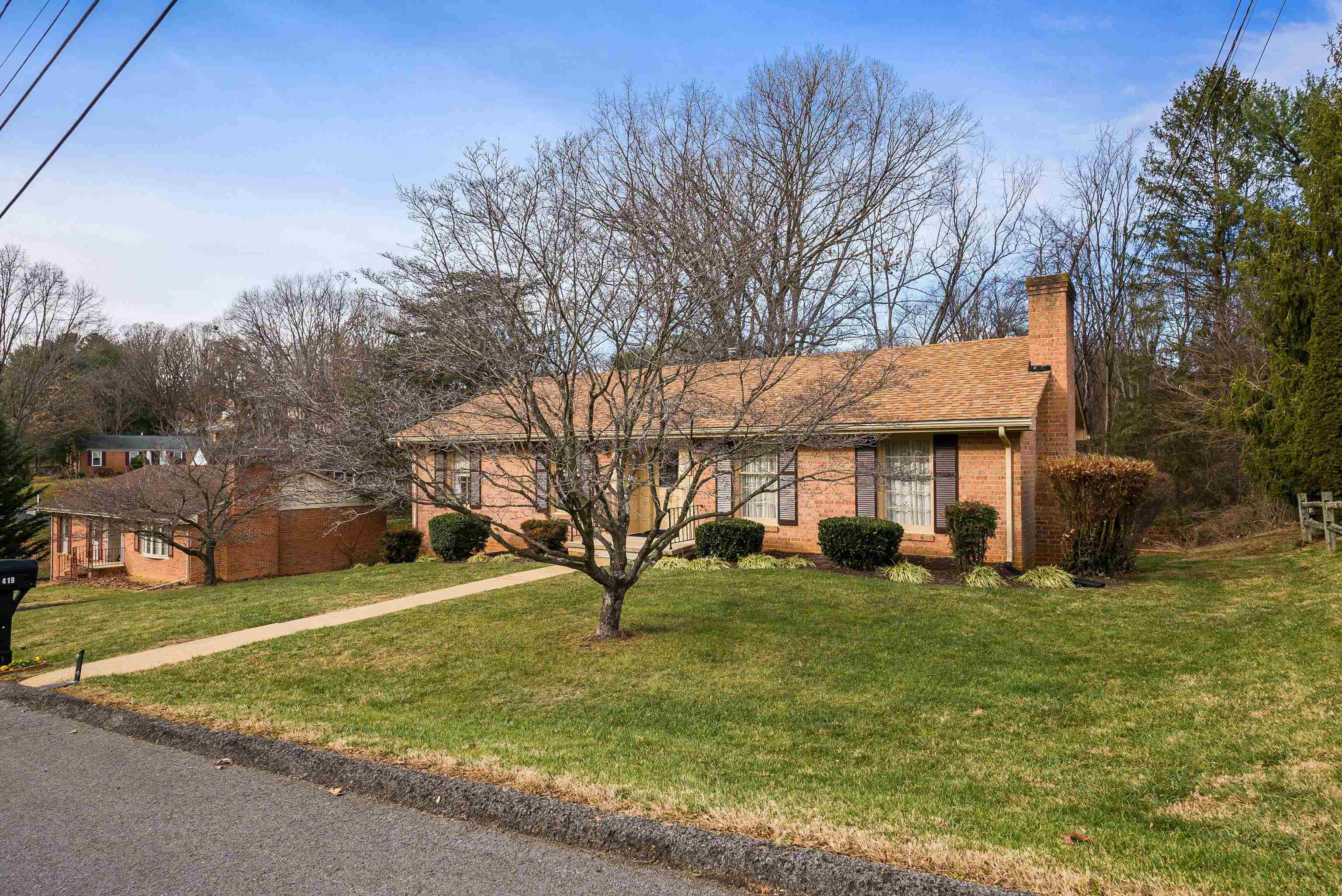 419 CARDINAL ST, STAUNTON, Virginia 24401, 3 Bedrooms Bedrooms, ,2 BathroomsBathrooms,Residential,419 CARDINAL ST,671629 MLS # 671629