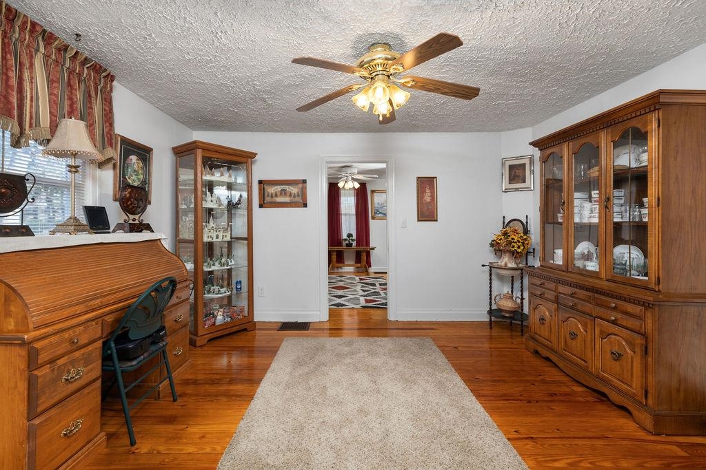 115 OLD HERMITAGE RD, WAYNESBORO, Virginia 22980, 3 Bedrooms Bedrooms, ,2 BathroomsBathrooms,Residential,115 OLD HERMITAGE RD,671633 MLS # 671633