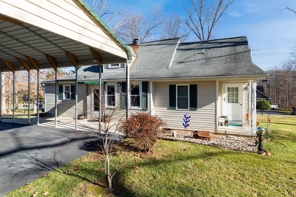 115 OLD HERMITAGE RD, WAYNESBORO, Virginia 22980, 3 Bedrooms Bedrooms, ,2 BathroomsBathrooms,Residential,115 OLD HERMITAGE RD,671633 MLS # 671633