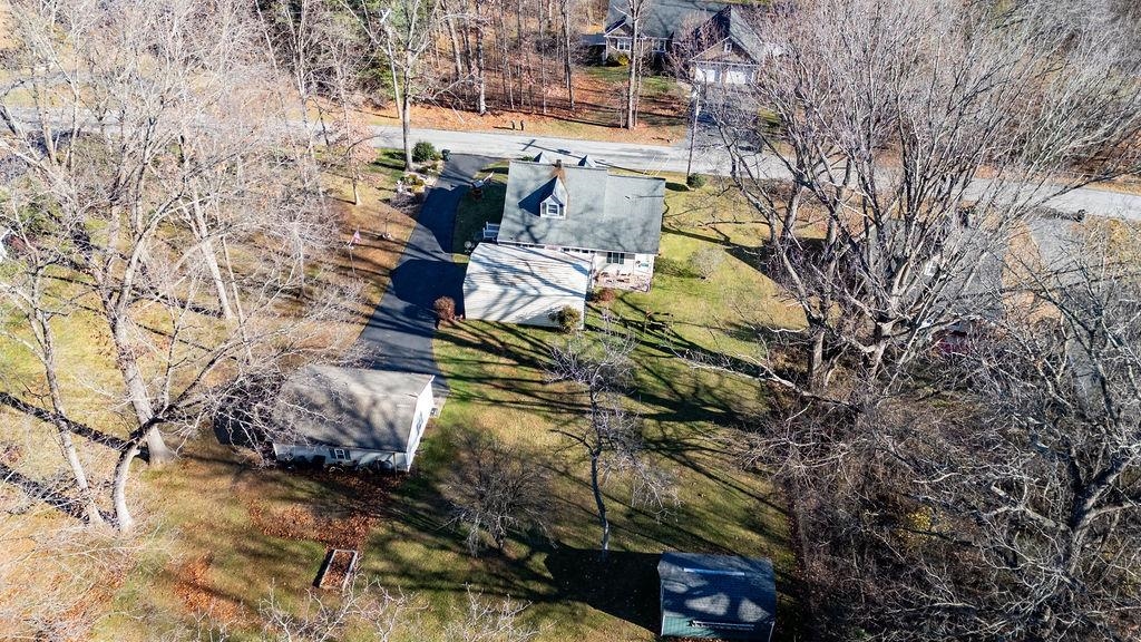 115 OLD HERMITAGE RD, WAYNESBORO, Virginia 22980, 3 Bedrooms Bedrooms, ,2 BathroomsBathrooms,Residential,115 OLD HERMITAGE RD,671633 MLS # 671633