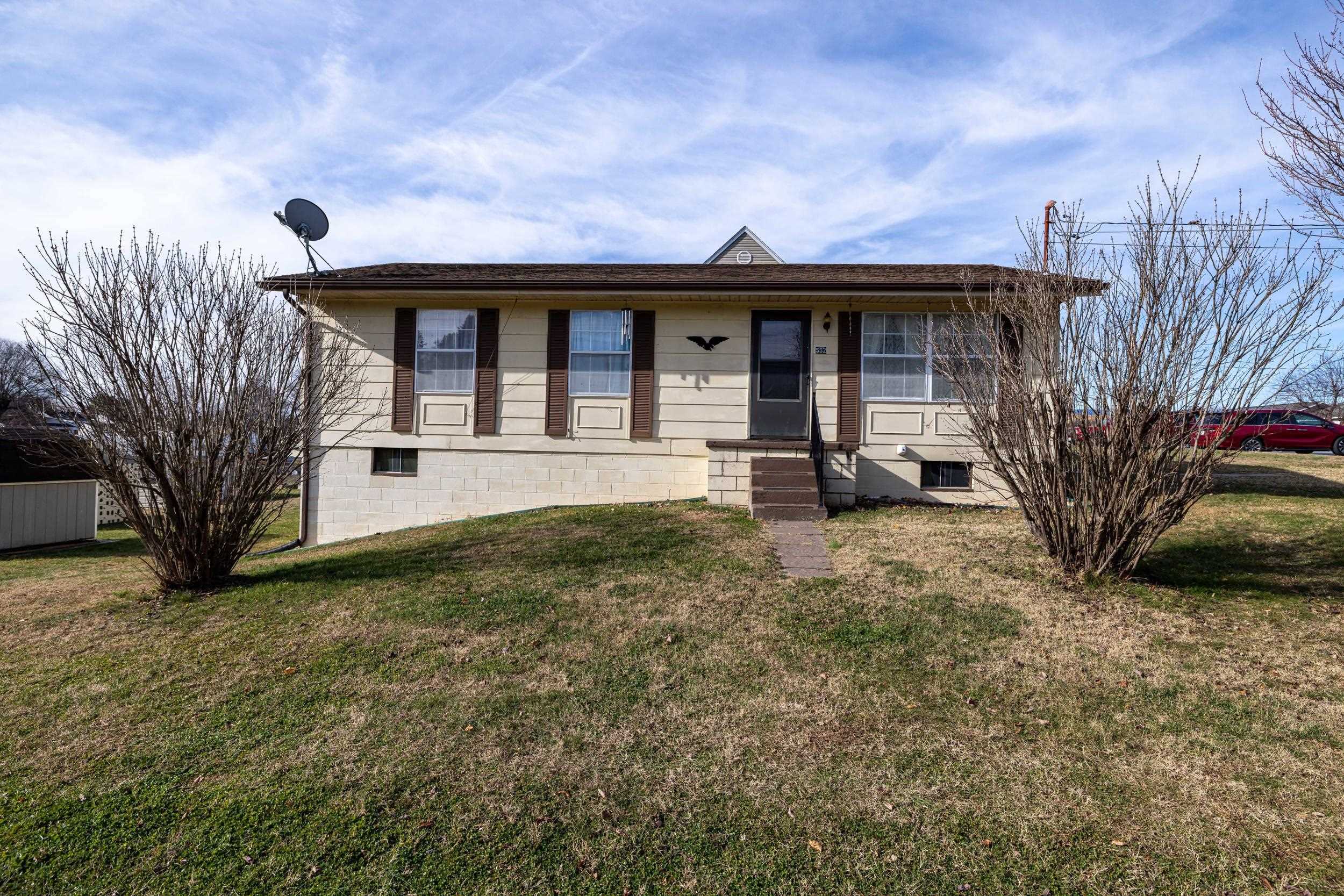 502 SEVENTH ST, ELKTON, Virginia 22827, 3 Bedrooms Bedrooms, ,1 BathroomBathrooms,Residential,502 SEVENTH ST,671634 MLS # 671634 502 SEVENTH ST, ELKTON, Virginia 22827, 3 Bedrooms Bedrooms, ,1 BathroomBathrooms,Residential,502 SEVENTH ST,671634 MLS # 671634