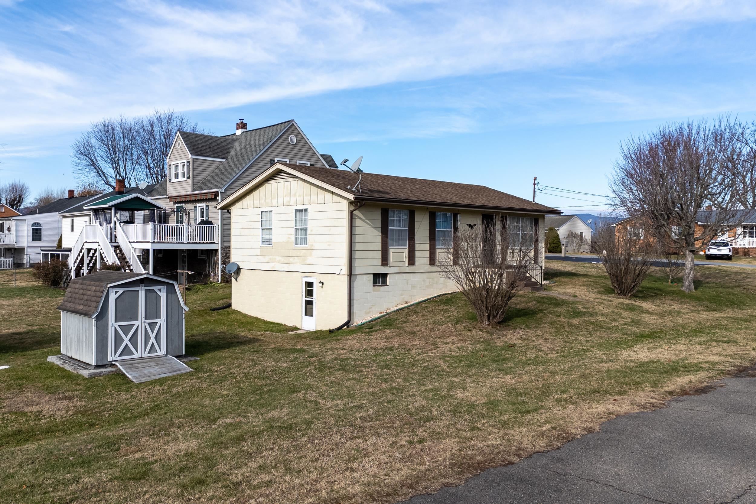 502 SEVENTH ST, ELKTON, Virginia 22827, 3 Bedrooms Bedrooms, ,1 BathroomBathrooms,Residential,502 SEVENTH ST,671634 MLS # 671634 502 SEVENTH ST, ELKTON, Virginia 22827, 3 Bedrooms Bedrooms, ,1 BathroomBathrooms,Residential,502 SEVENTH ST,671634 MLS # 671634