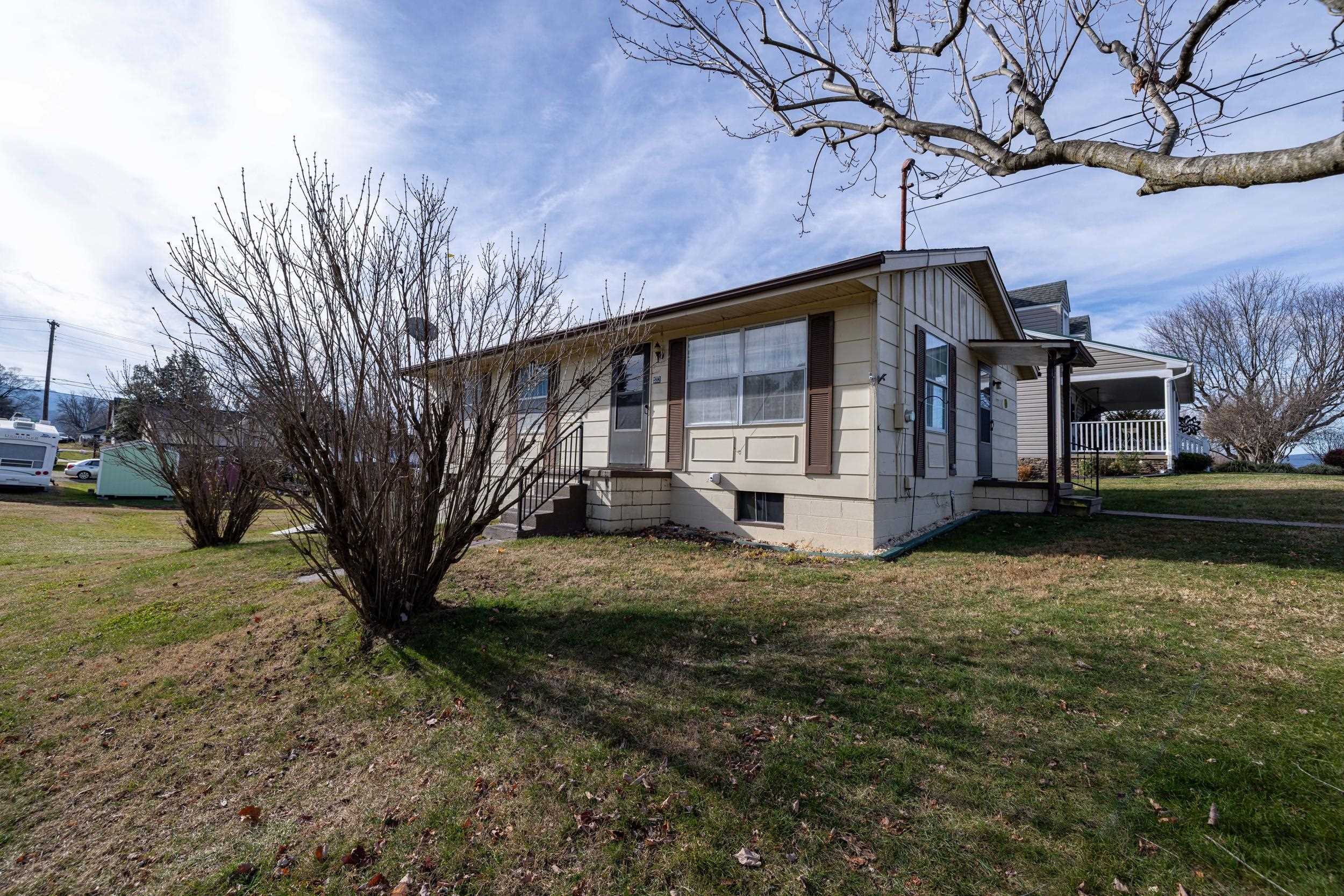 502 SEVENTH ST, ELKTON, Virginia 22827, 3 Bedrooms Bedrooms, ,1 BathroomBathrooms,Residential,502 SEVENTH ST,671634 MLS # 671634 502 SEVENTH ST, ELKTON, Virginia 22827, 3 Bedrooms Bedrooms, ,1 BathroomBathrooms,Residential,502 SEVENTH ST,671634 MLS # 671634