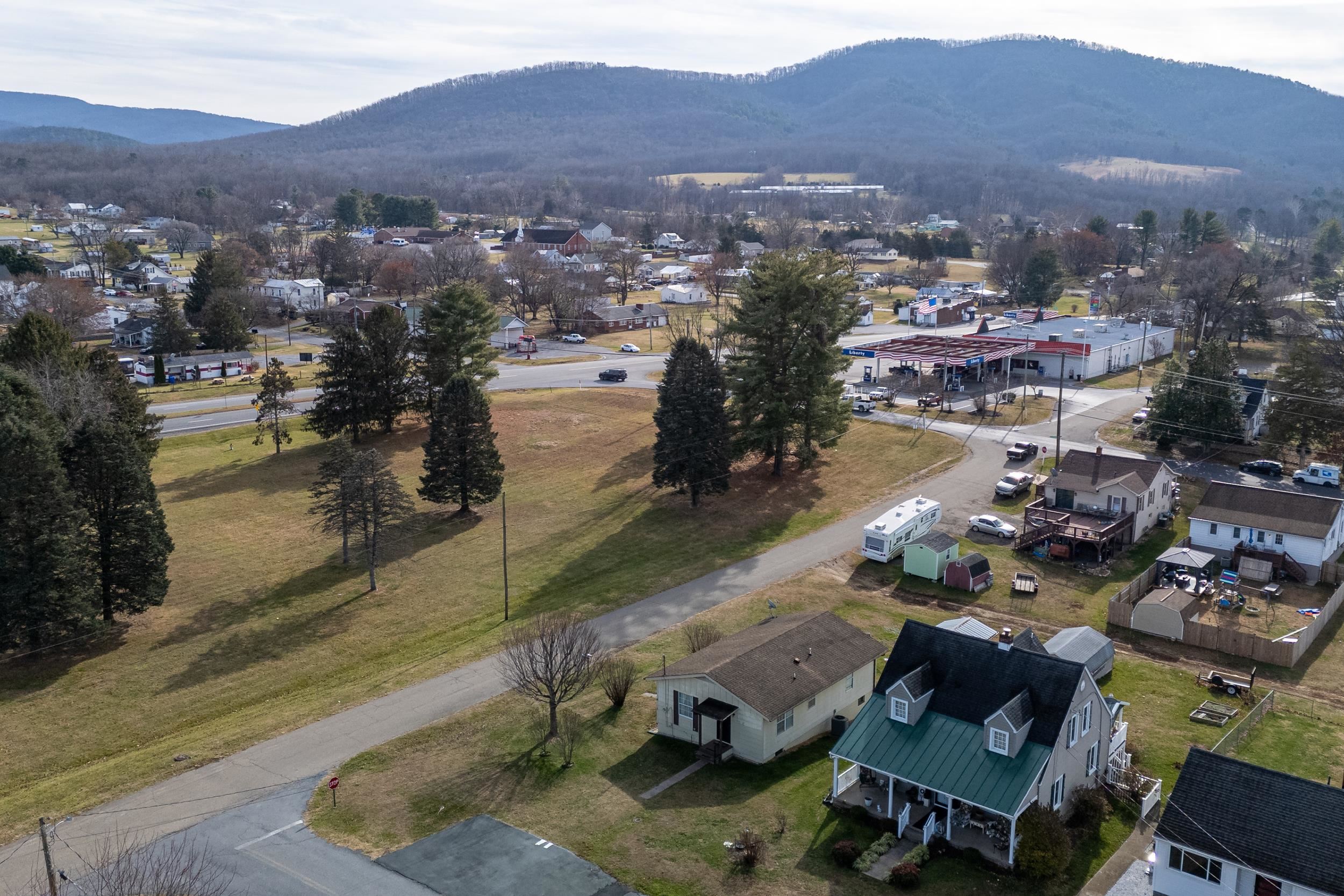 502 SEVENTH ST, ELKTON, Virginia 22827, 3 Bedrooms Bedrooms, ,1 BathroomBathrooms,Residential,502 SEVENTH ST,671634 MLS # 671634 502 SEVENTH ST, ELKTON, Virginia 22827, 3 Bedrooms Bedrooms, ,1 BathroomBathrooms,Residential,502 SEVENTH ST,671634 MLS # 671634