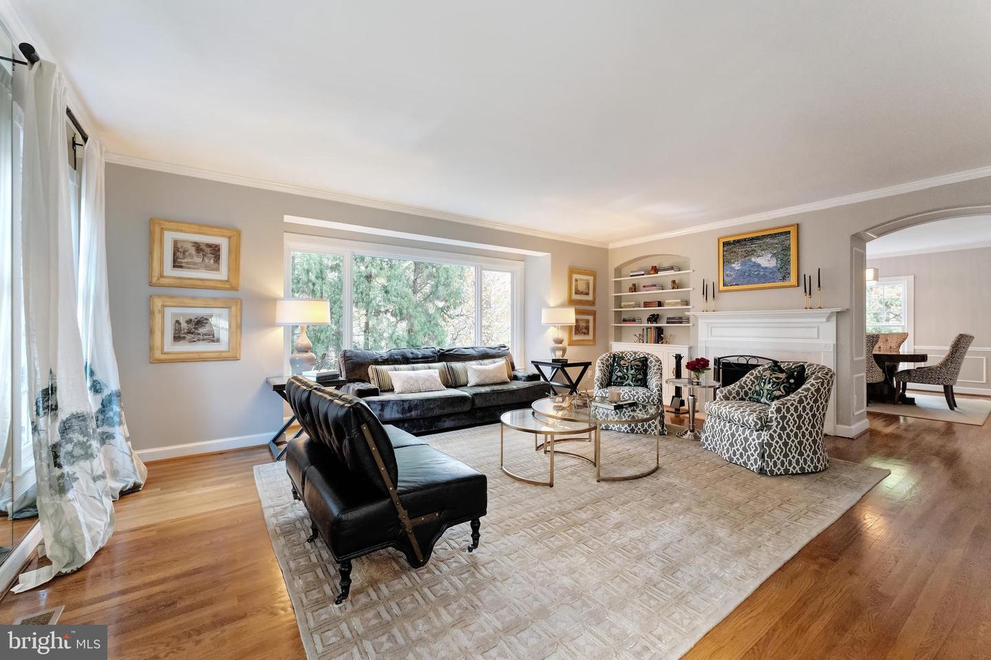 706 BLUEBERRY HILL RD, MCLEAN, Virginia 22101, 4 Bedrooms Bedrooms, ,4 BathroomsBathrooms,Residential,For sale,706 BLUEBERRY HILL RD,VAFX2274870 MLS # VAFX2274870