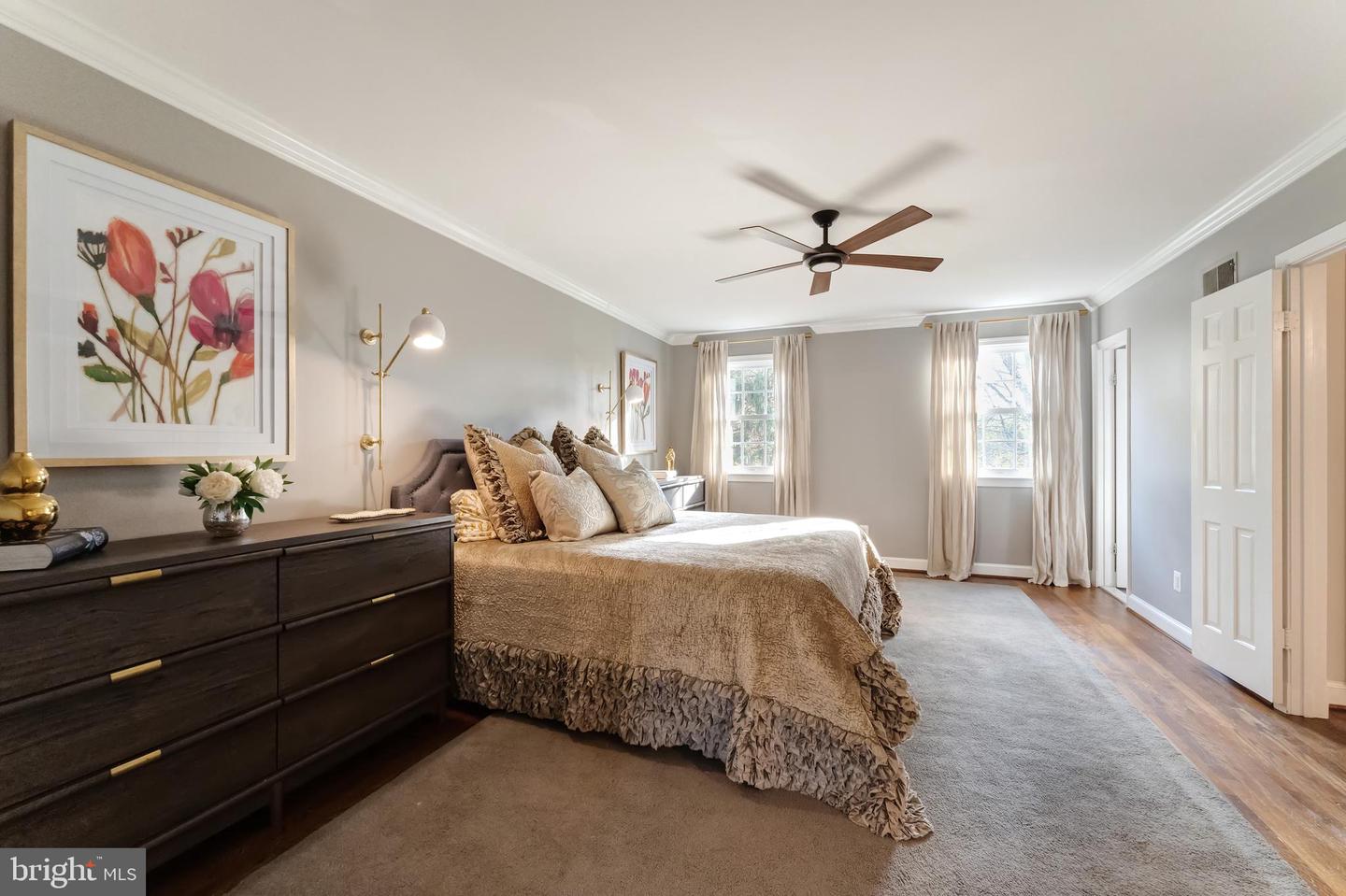 706 BLUEBERRY HILL RD, MCLEAN, Virginia 22101, 4 Bedrooms Bedrooms, ,4 BathroomsBathrooms,Residential,For sale,706 BLUEBERRY HILL RD,VAFX2274870 MLS # VAFX2274870