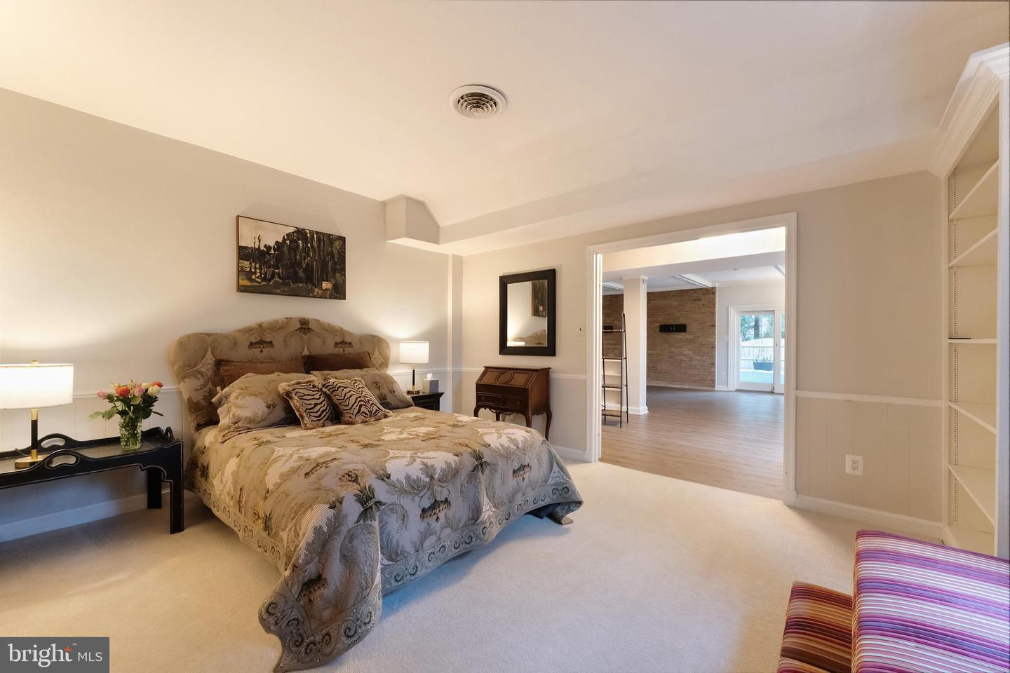 706 BLUEBERRY HILL RD, MCLEAN, Virginia 22101, 4 Bedrooms Bedrooms, ,4 BathroomsBathrooms,Residential,For sale,706 BLUEBERRY HILL RD,VAFX2274870 MLS # VAFX2274870