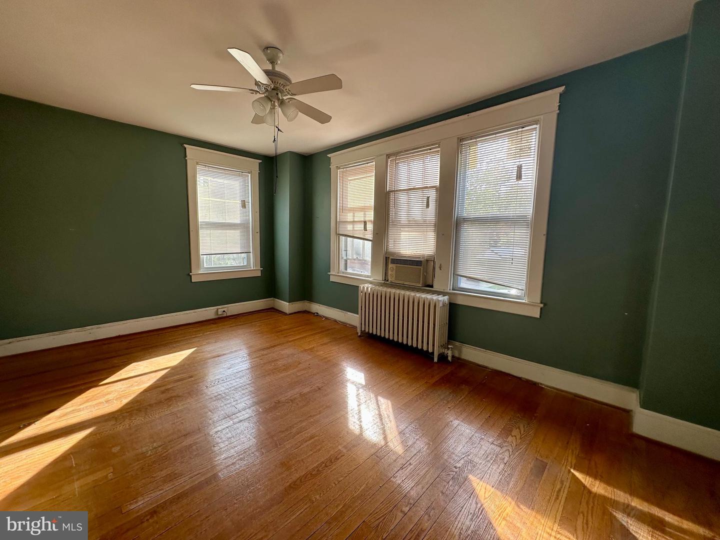 4227 BRANDYWINE ST NW, WASHINGTON, District Of Columbia 20016, 3 Bedrooms Bedrooms, ,2 BathroomsBathrooms,Residential,For sale,4227 BRANDYWINE ST NW,DCDC2227886 MLS # DCDC2227886