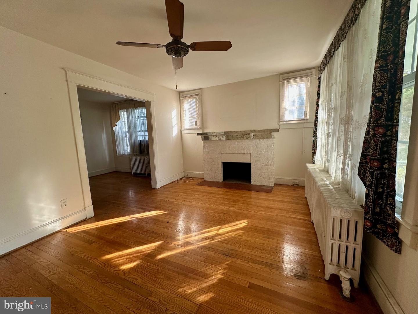 4227 BRANDYWINE ST NW, WASHINGTON, District Of Columbia 20016, 3 Bedrooms Bedrooms, ,2 BathroomsBathrooms,Residential,For sale,4227 BRANDYWINE ST NW,DCDC2227886 MLS # DCDC2227886