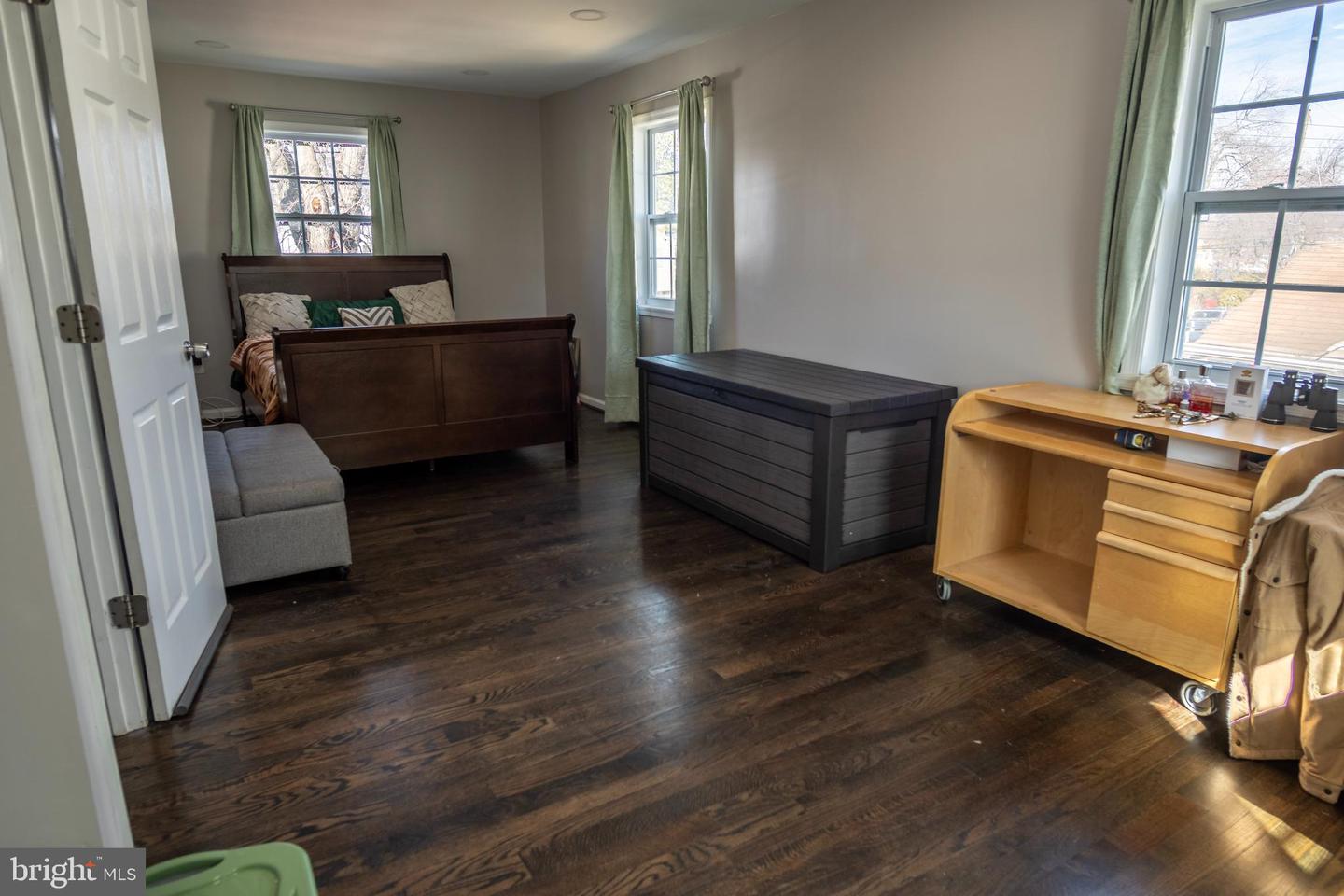 1411 MARY ST, WOODBRIDGE, Virginia 22191, 4 Bedrooms Bedrooms, ,3 BathroomsBathrooms,Residential,For sale,1411 MARY ST,VAPW2106554 MLS # VAPW2106554