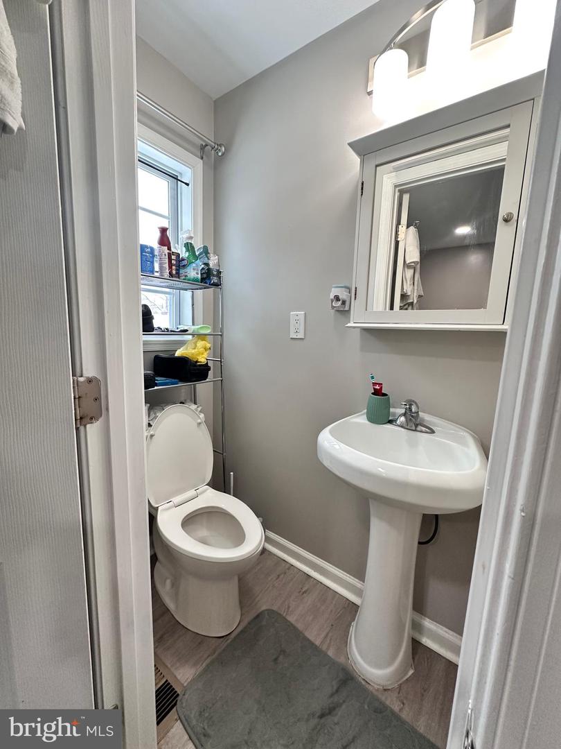 1411 MARY ST, WOODBRIDGE, Virginia 22191, 4 Bedrooms Bedrooms, ,3 BathroomsBathrooms,Residential,For sale,1411 MARY ST,VAPW2106554 MLS # VAPW2106554