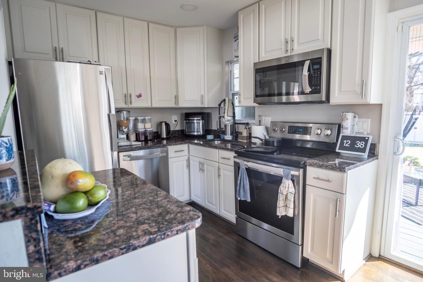 1411 MARY ST, WOODBRIDGE, Virginia 22191, 4 Bedrooms Bedrooms, ,3 BathroomsBathrooms,Residential,For sale,1411 MARY ST,VAPW2106554 MLS # VAPW2106554