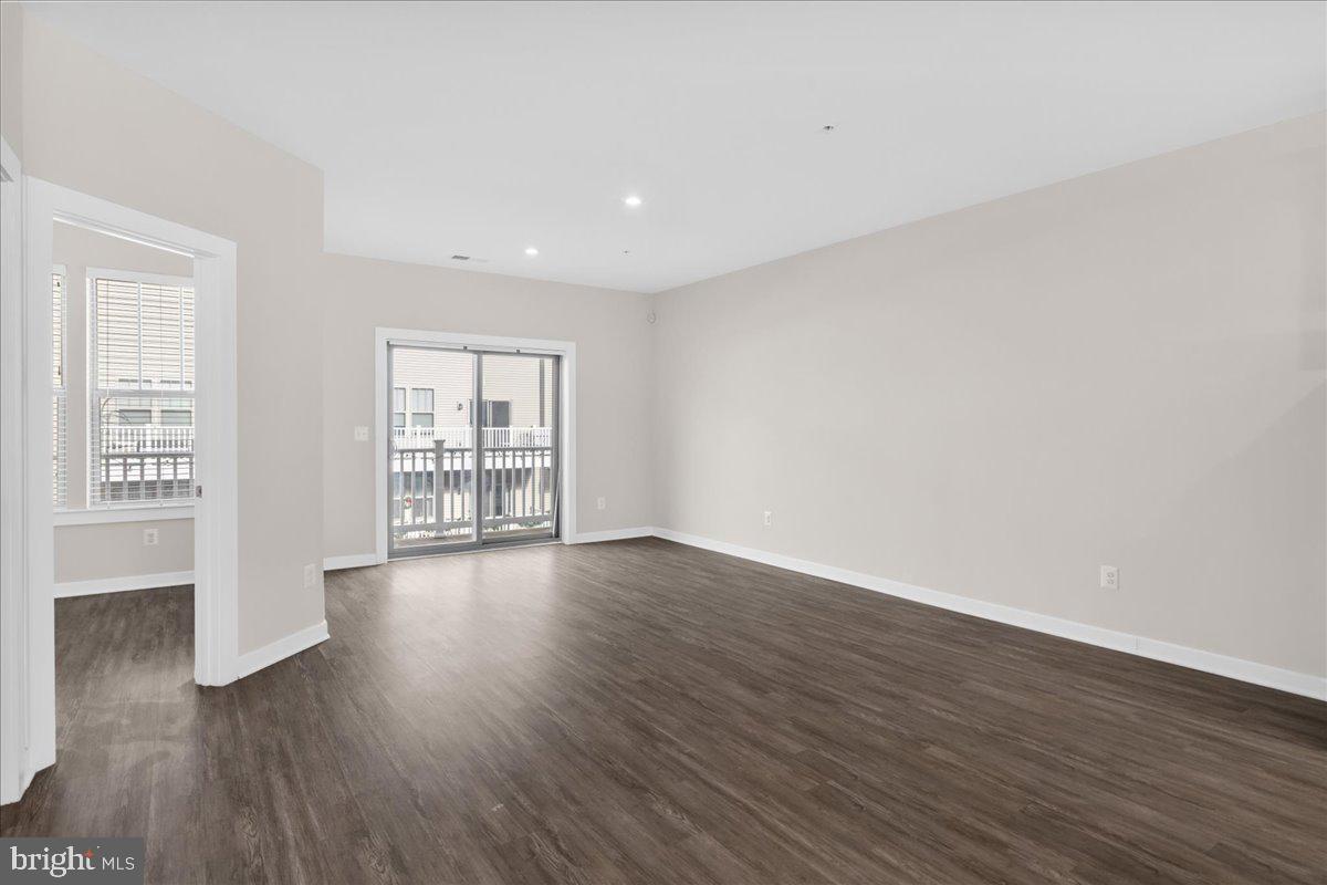 1120 MADEIRA TER SE, LEESBURG, Virginia 20175, 3 Bedrooms Bedrooms, ,2 BathroomsBathrooms,Residential,For sale,1120 MADEIRA TER SE,VALO2110150 MLS # VALO2110150