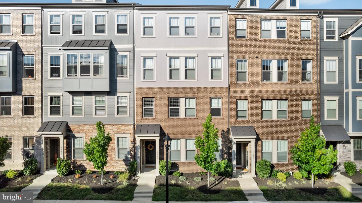 1120 MADEIRA TER SE, LEESBURG, Virginia 20175, 3 Bedrooms Bedrooms, ,2 BathroomsBathrooms,Residential,For sale,1120 MADEIRA TER SE,VALO2110150 MLS # VALO2110150