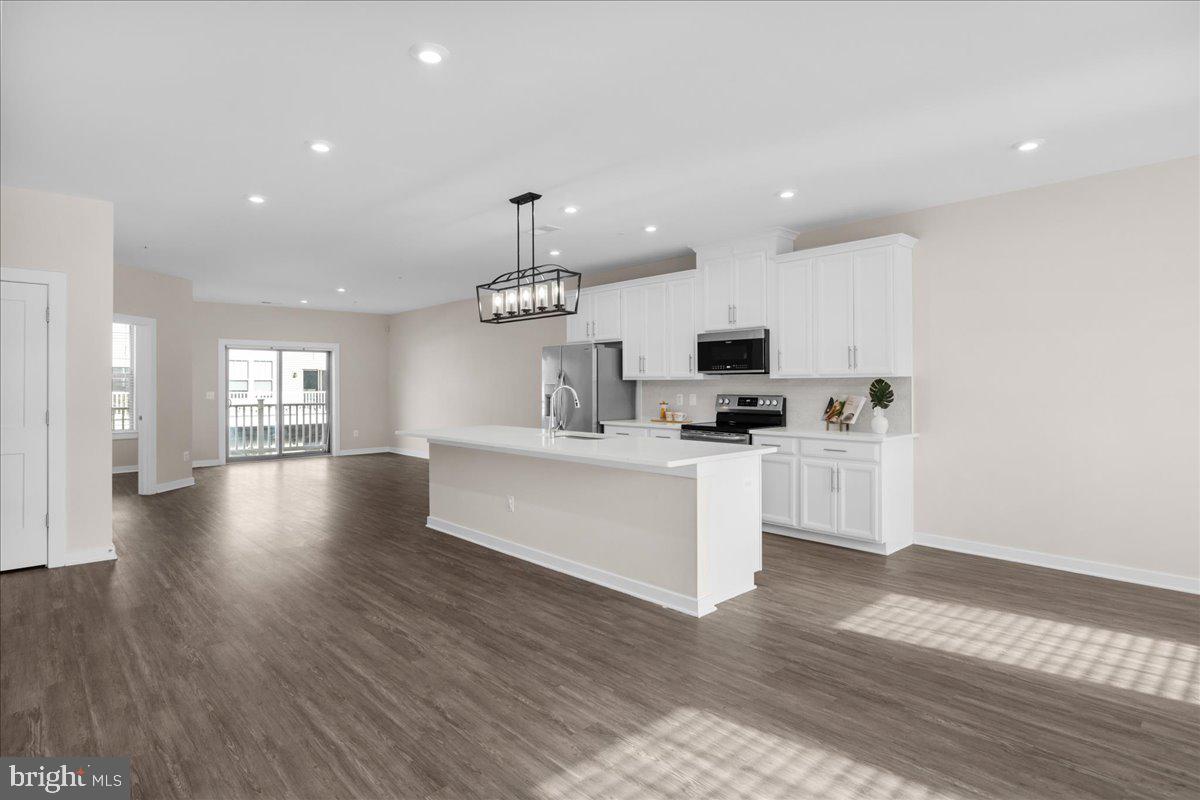 1120 MADEIRA TER SE, LEESBURG, Virginia 20175, 3 Bedrooms Bedrooms, ,2 BathroomsBathrooms,Residential,For sale,1120 MADEIRA TER SE,VALO2110150 MLS # VALO2110150