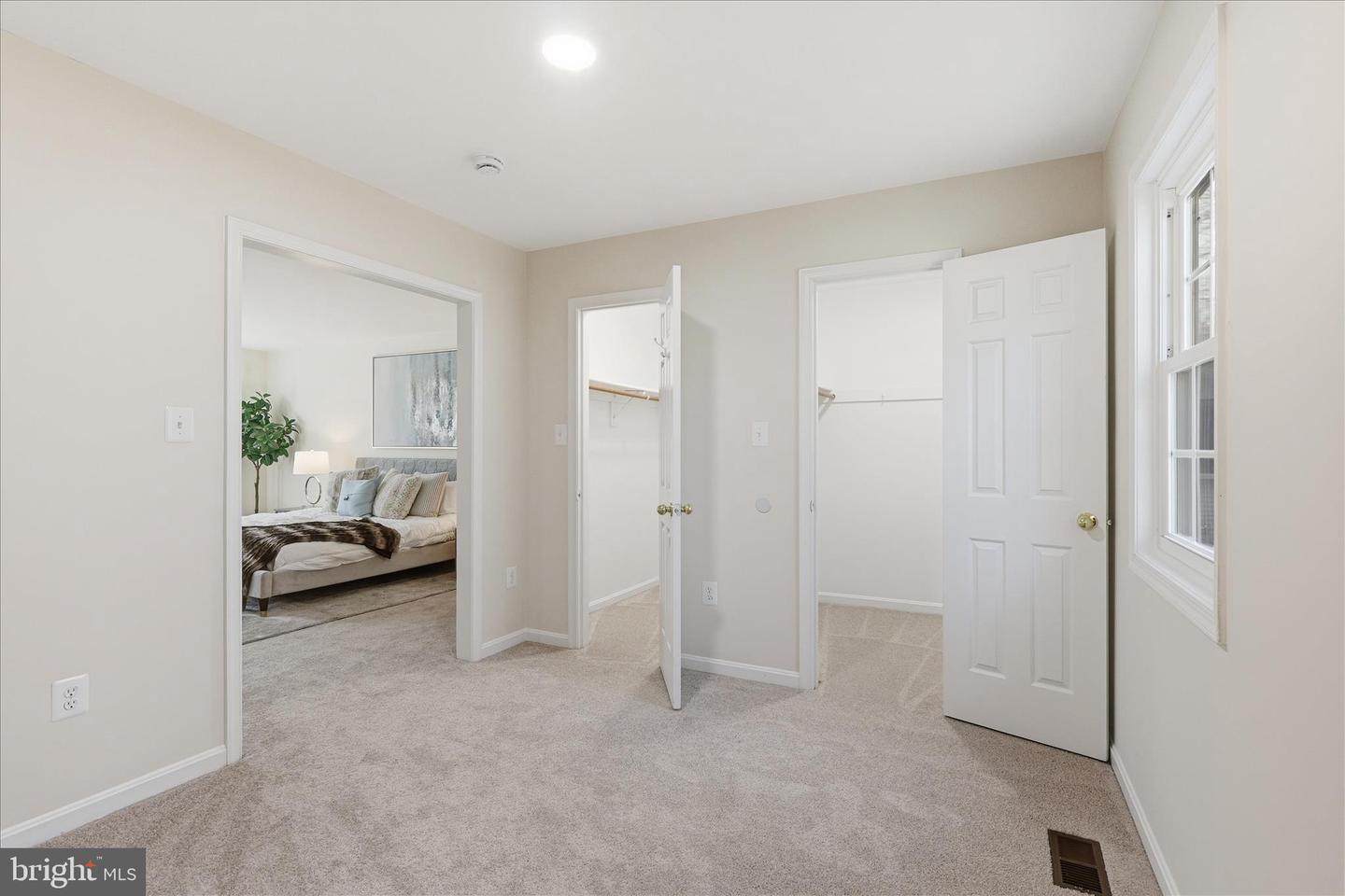 5606 TILIA CT, BURKE, Virginia 22015, 4 Bedrooms Bedrooms, ,3 BathroomsBathrooms,Residential,For sale,5606 TILIA CT,VAFX2277966 MLS # VAFX2277966