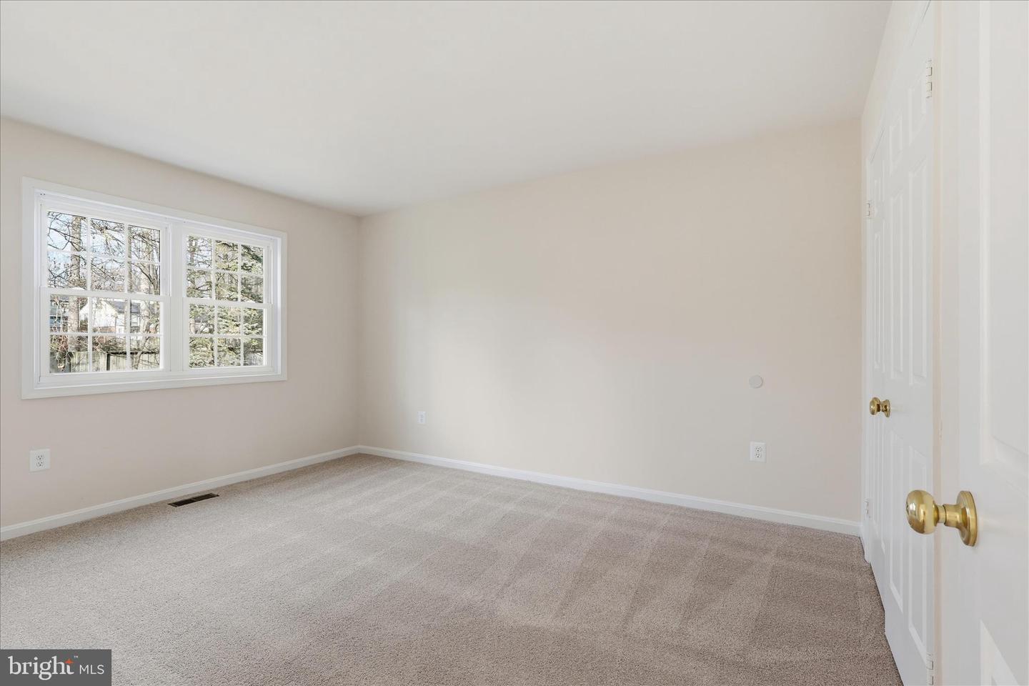 5606 TILIA CT, BURKE, Virginia 22015, 4 Bedrooms Bedrooms, ,3 BathroomsBathrooms,Residential,For sale,5606 TILIA CT,VAFX2277966 MLS # VAFX2277966