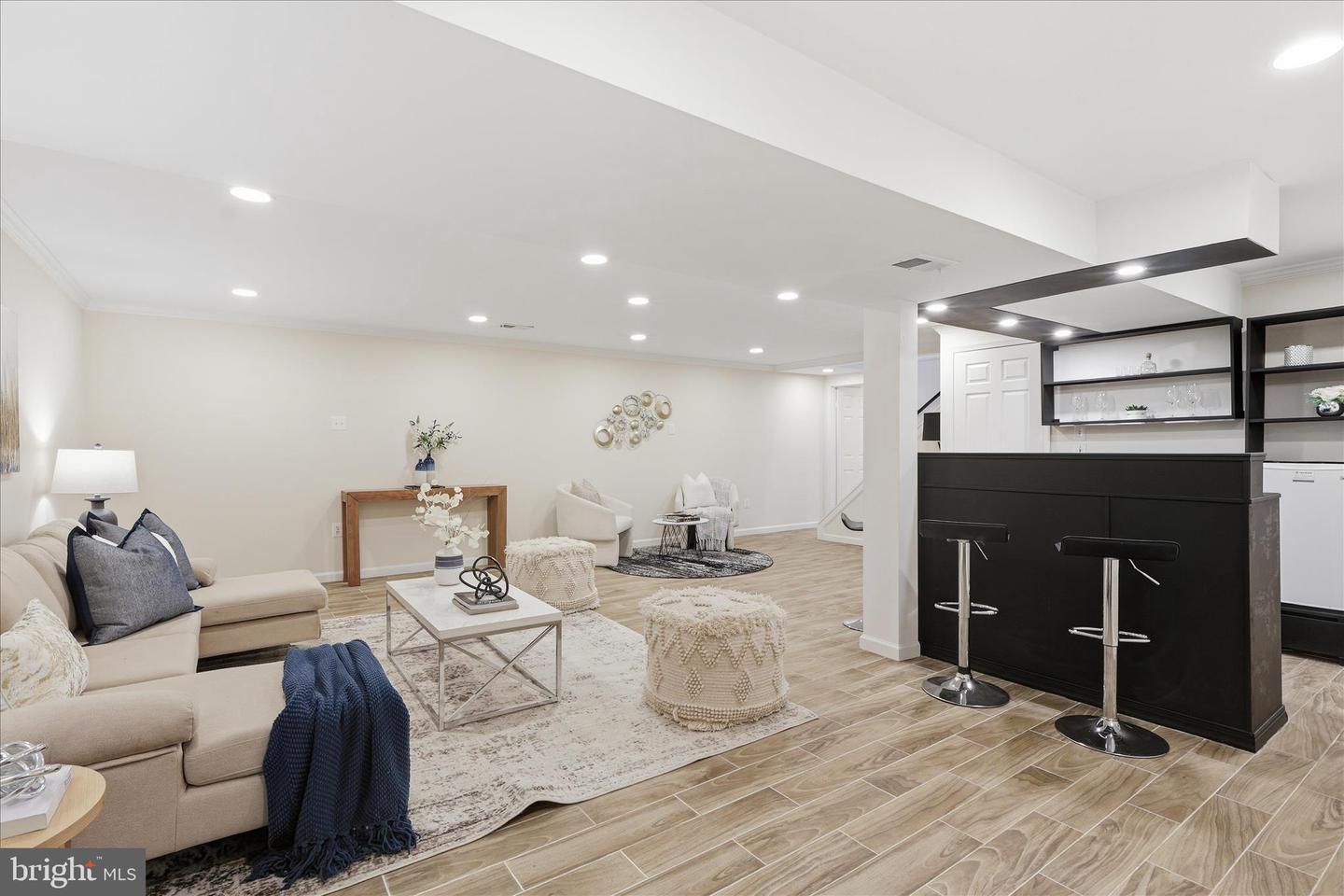 5606 TILIA CT, BURKE, Virginia 22015, 4 Bedrooms Bedrooms, ,3 BathroomsBathrooms,Residential,For sale,5606 TILIA CT,VAFX2277966 MLS # VAFX2277966